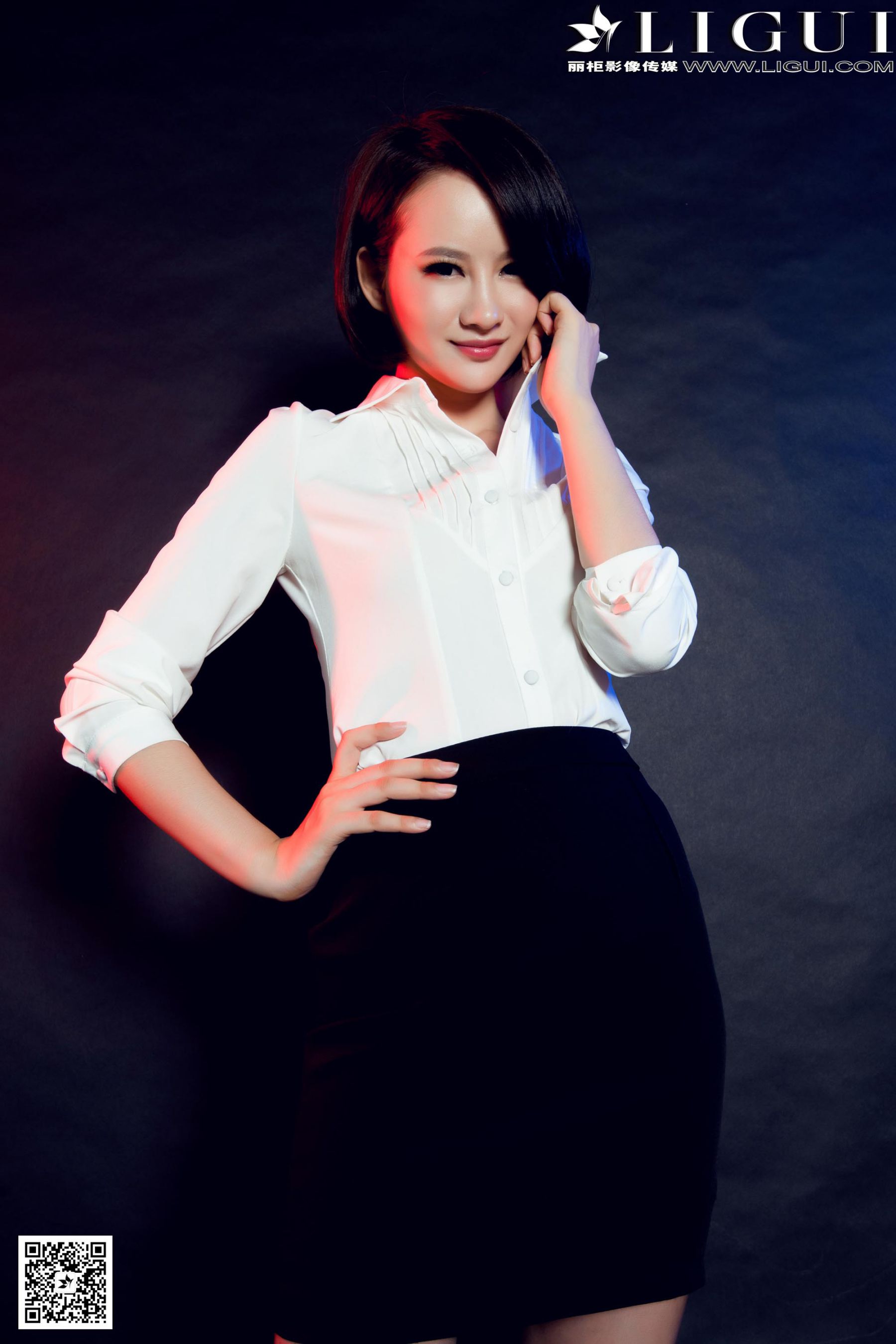 [丽柜LiGui] Model AMY《红高跟短发灰丝女郎》美腿玉足写真图片