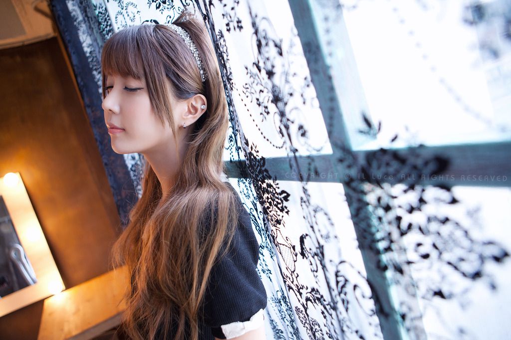 韩国少女许允美 Heo Yun Mi《光影下的美人》