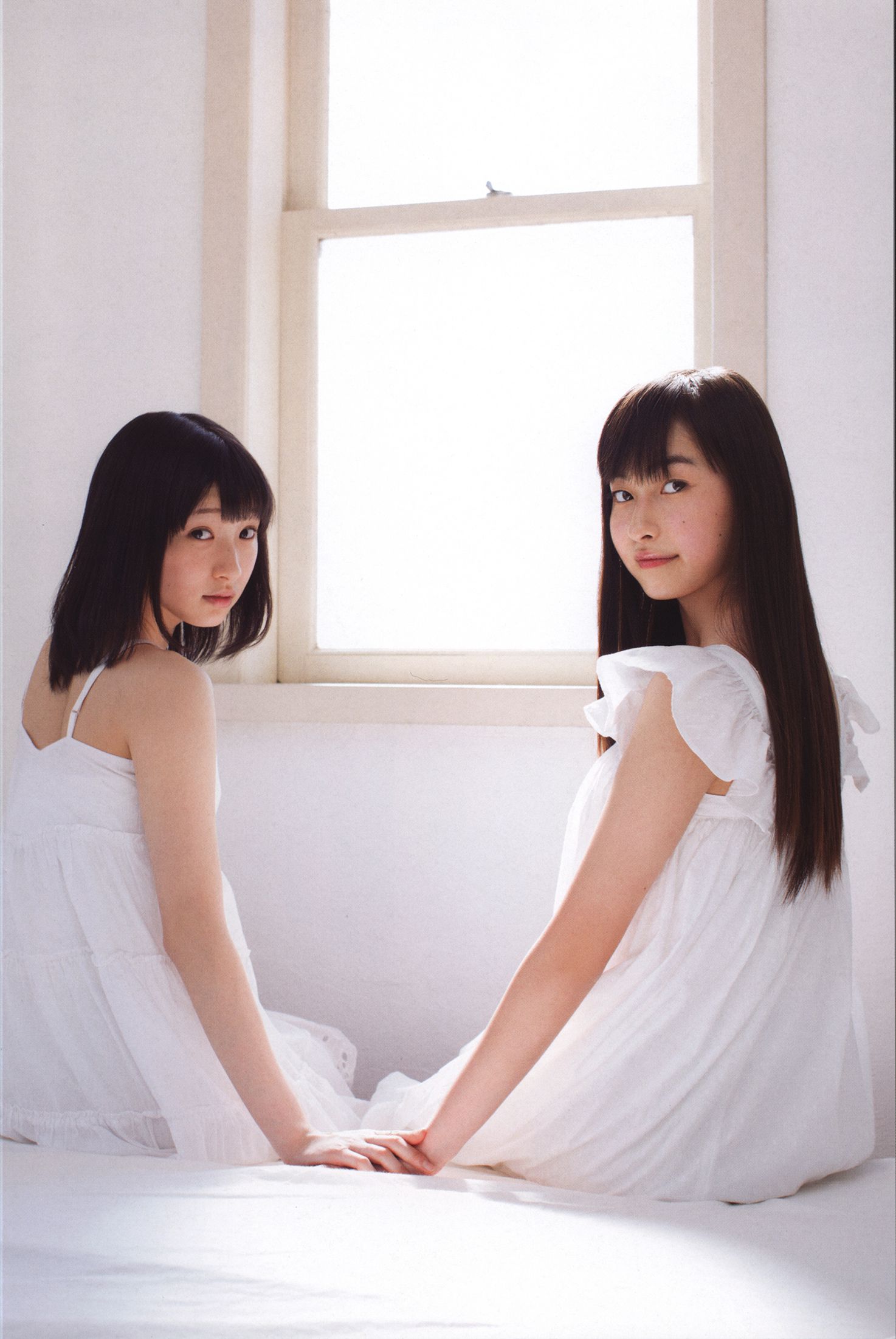 日本美少女组合Juice=Juice《OFFICIAL PHOTO BOOK》