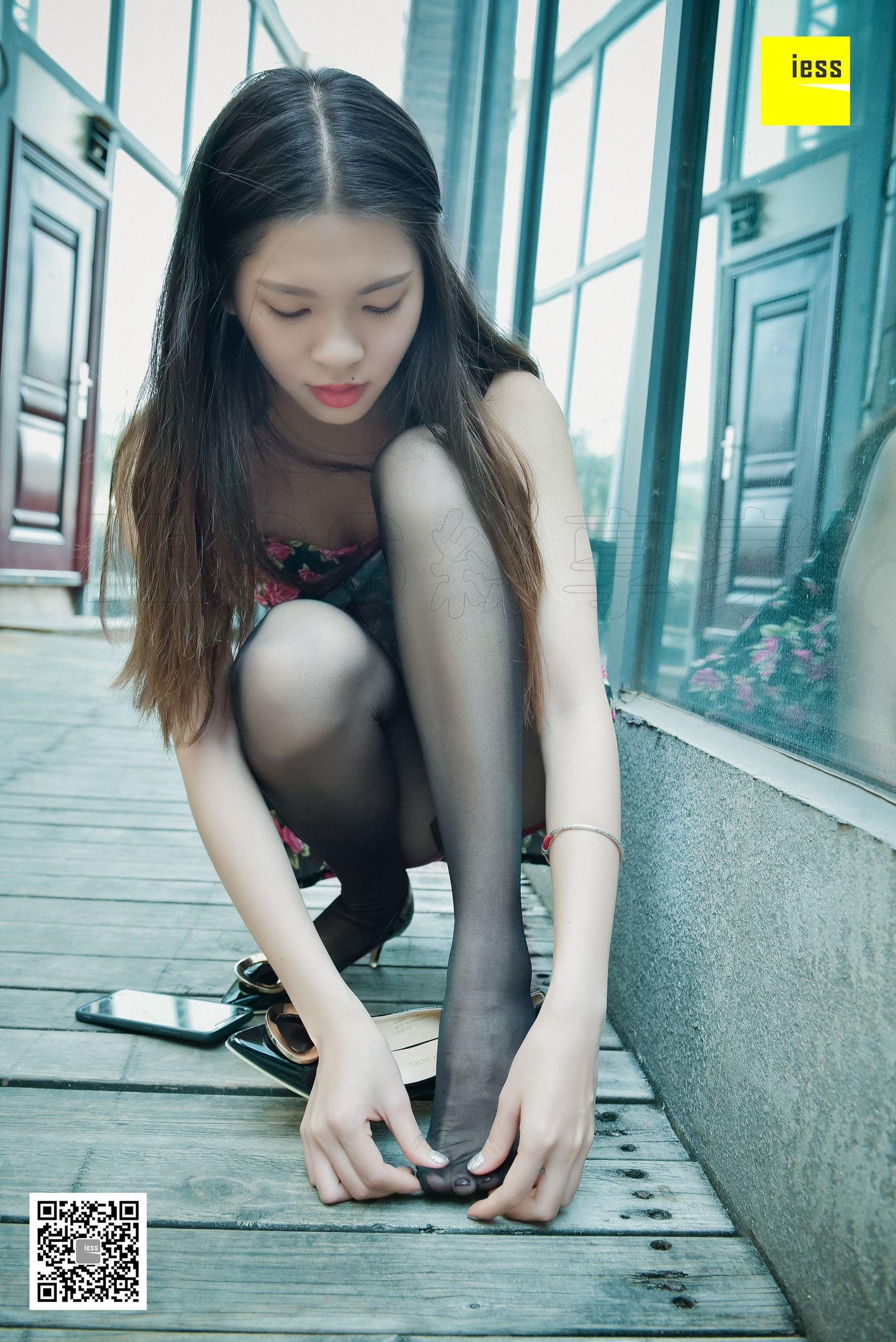 丝享家125 七七 《小碎花与黑丝》[IESS异思趣向] 