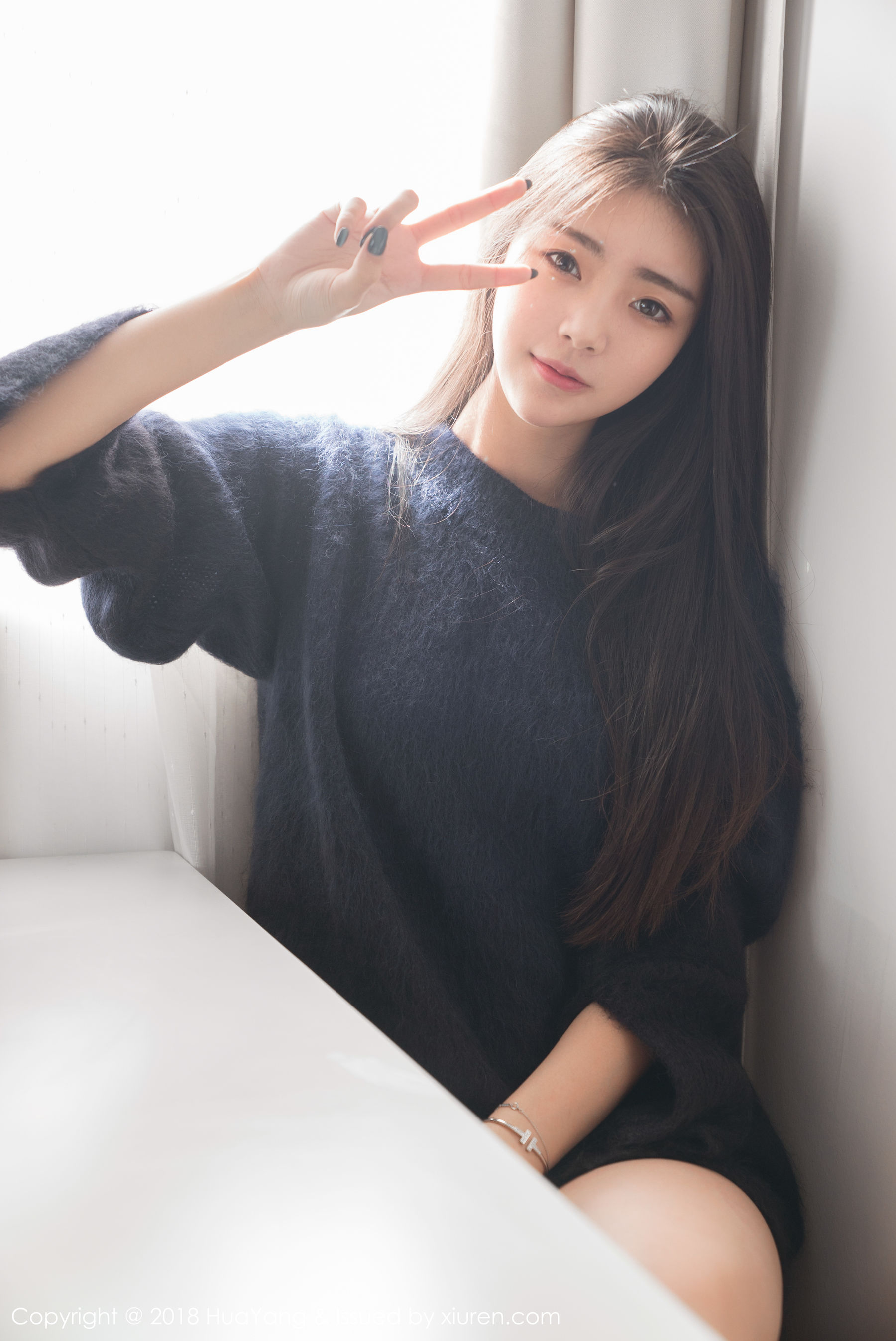 可樂Vicky《毛衣+白衬衫》 [花漾HuaYang] Vol.027 