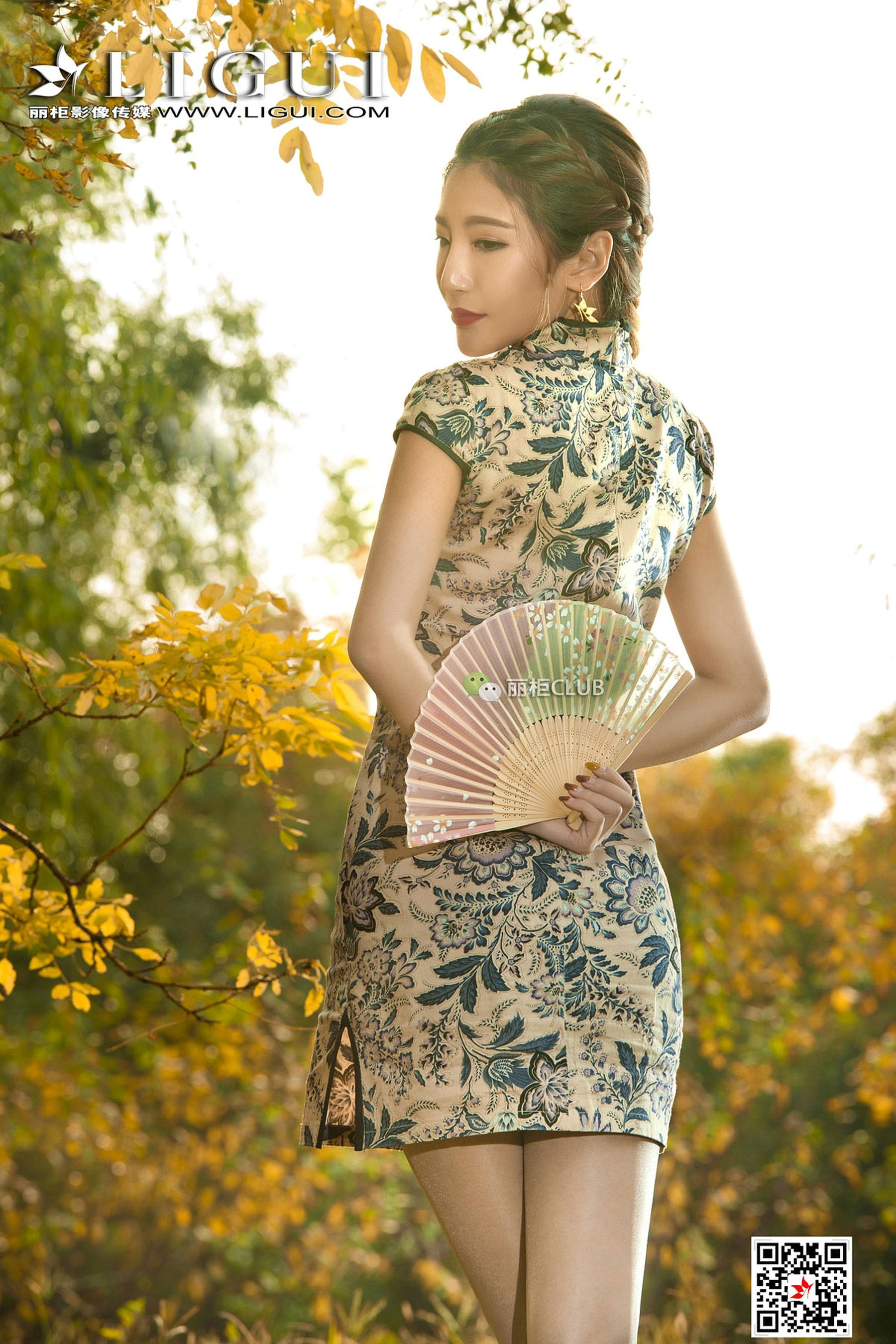 Model 悠悠《黄昏优雅旗袍唯美丝足》 [丽柜Ligui] 