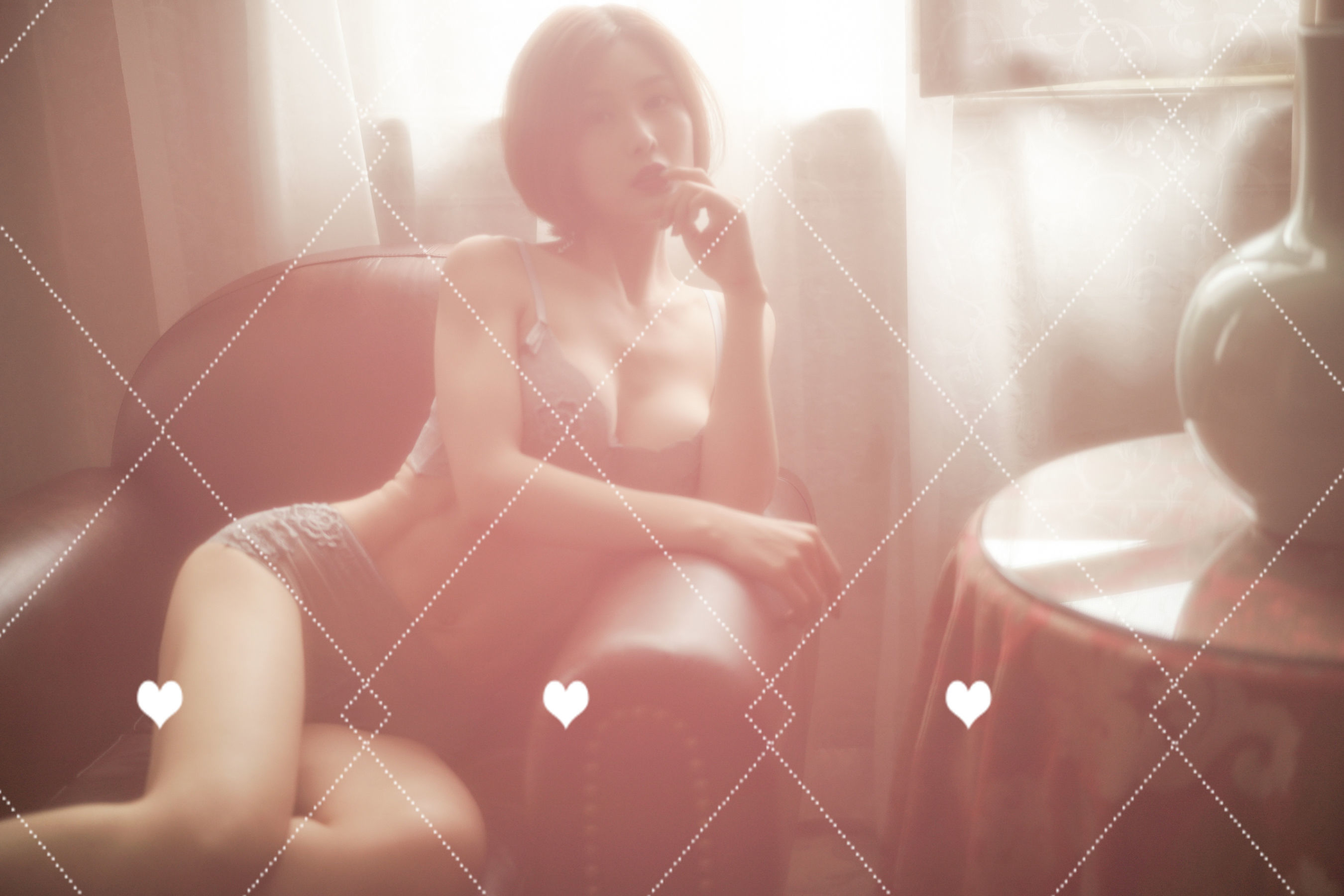 闫盼盼 紫色全屏