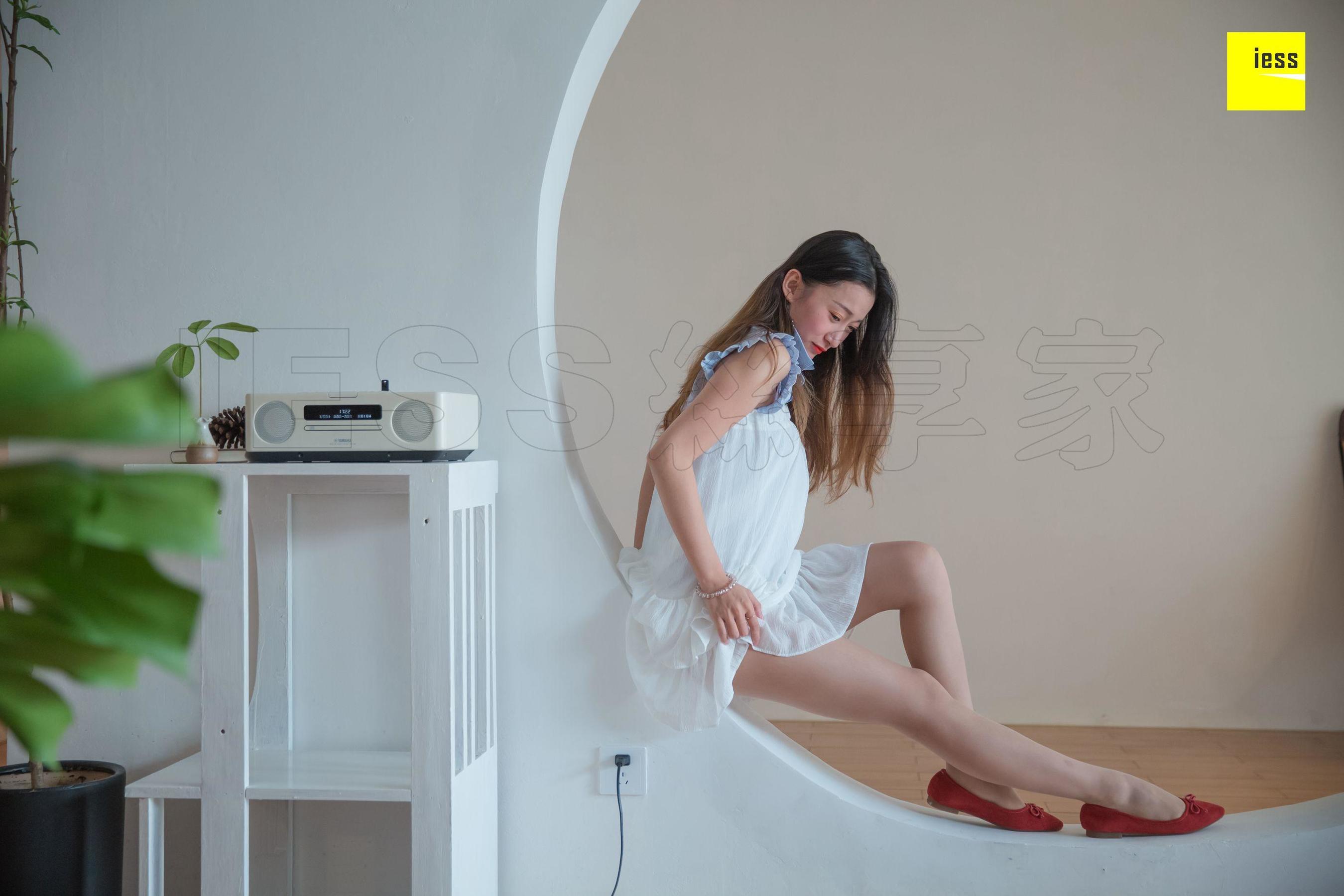 [异思趣向IESS] 丝享家313 秋秋 《红色平底鞋之舞》