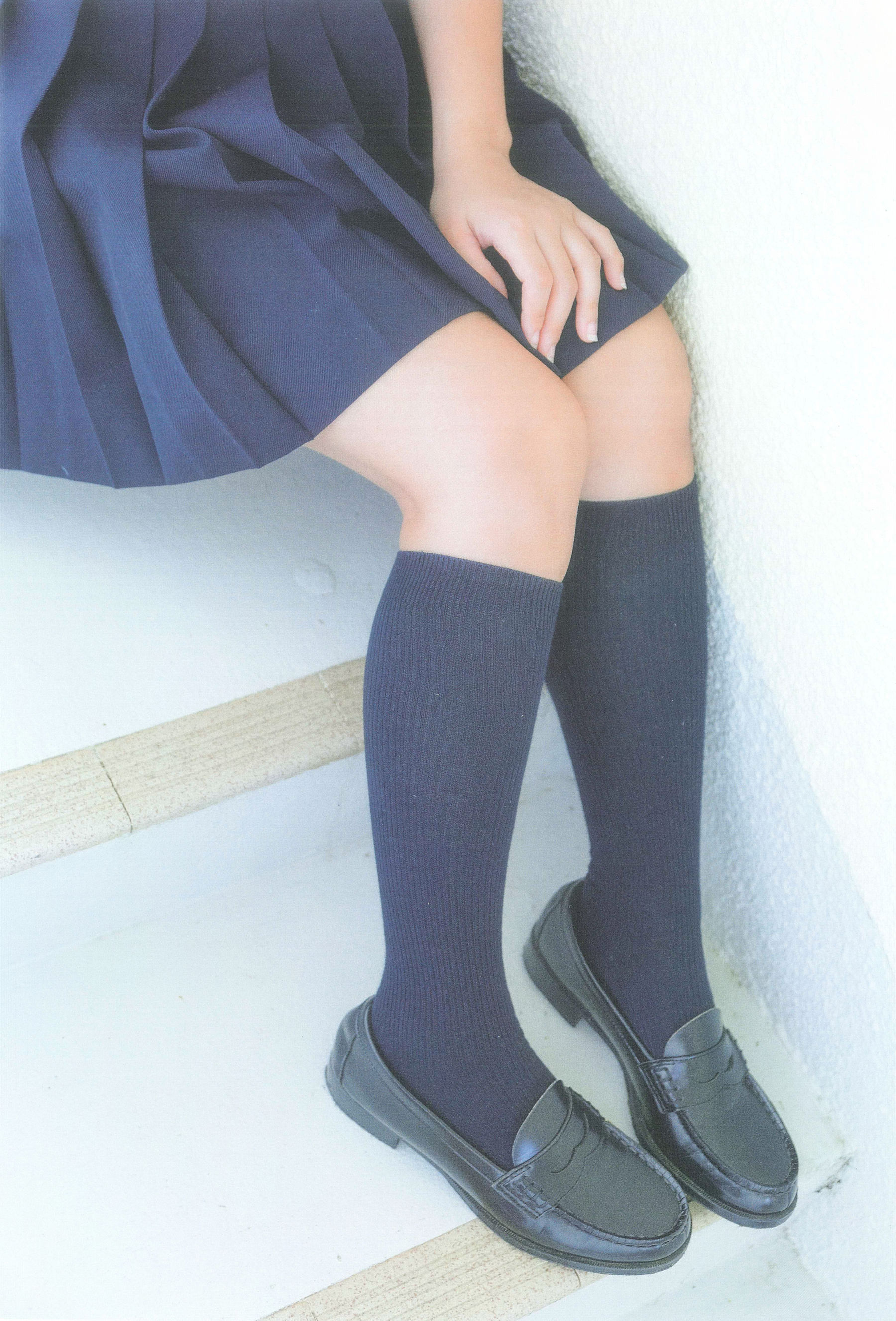 Manami Arai 新井愛瞳『セブンティーンズ?ブルー』1st写真集