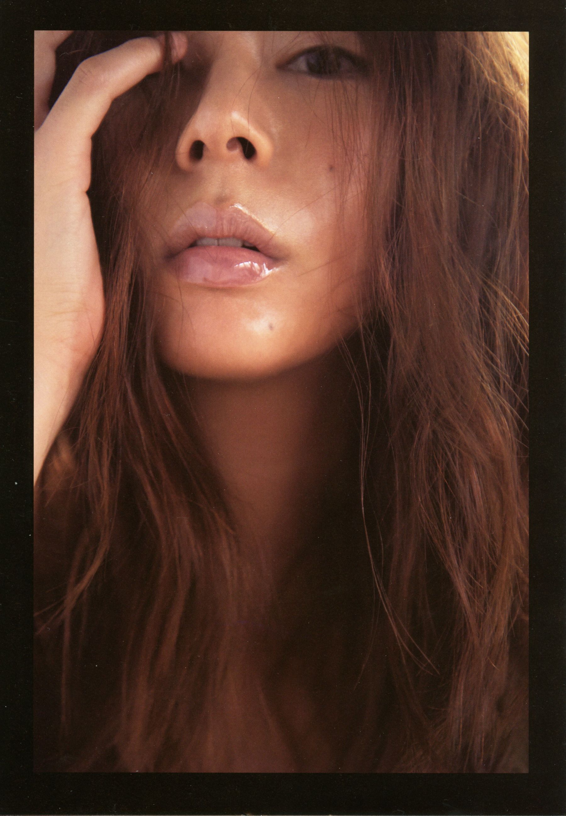 Yuria Haga 芳賀優里亜 写真集 「赤×ピンク」