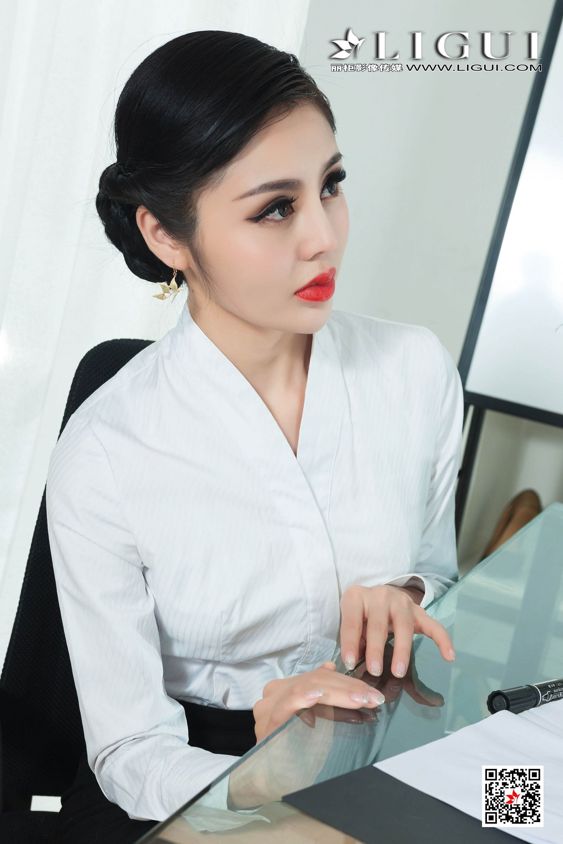 [丽柜Ligui] 网络丽人 Model 凉儿&兔子