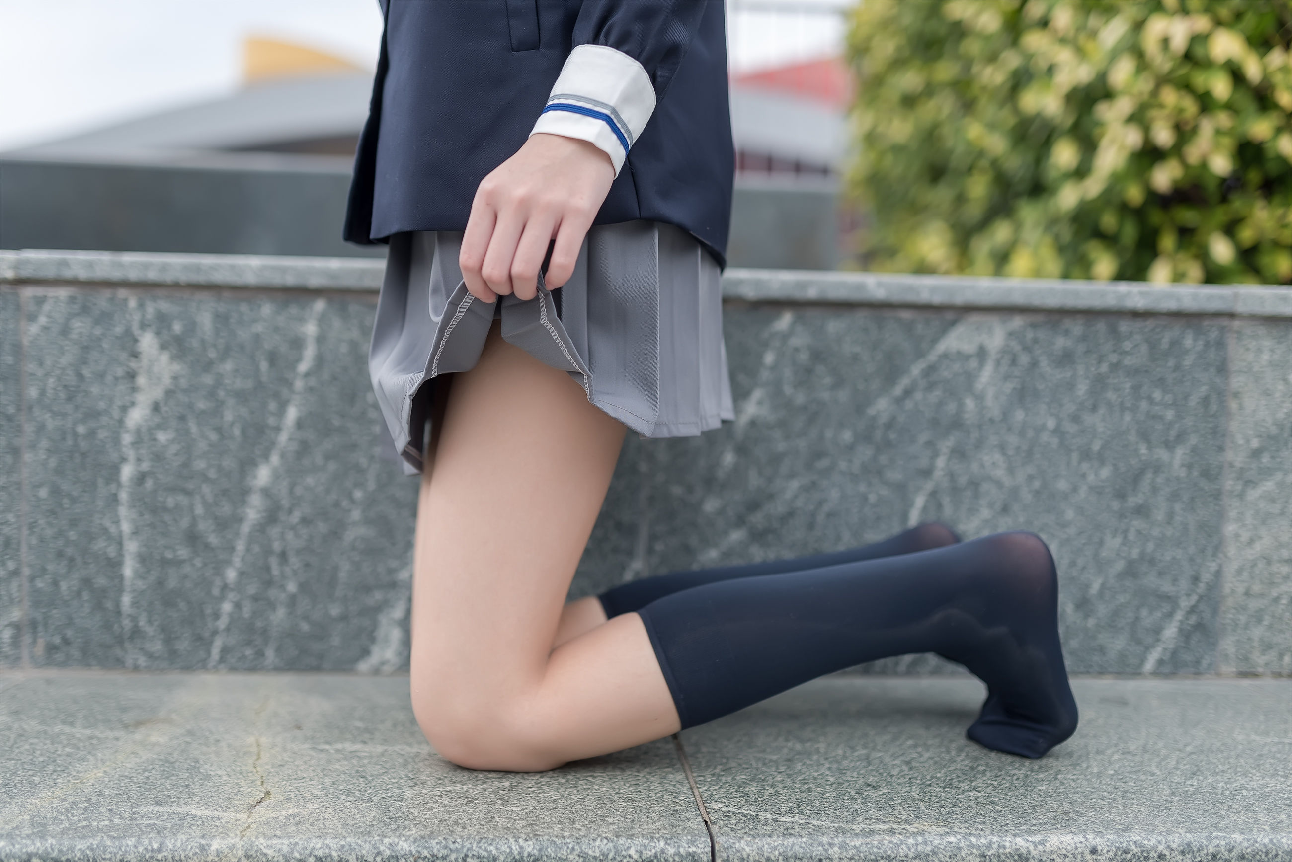 [风之领域] NO.022 学妹户外黑丝2