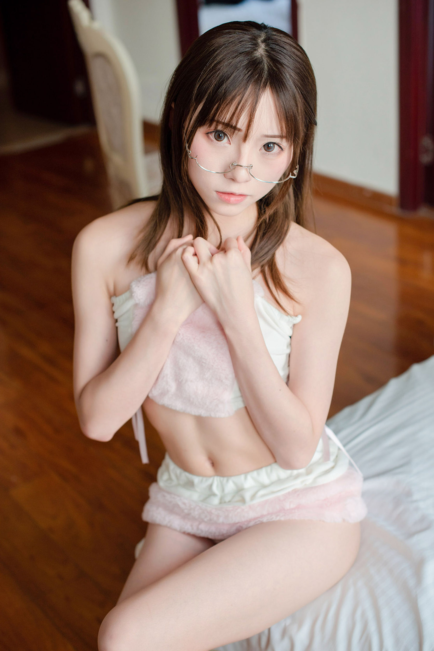 [风之领域] NO.140 绮太郎 眼镜萌妹