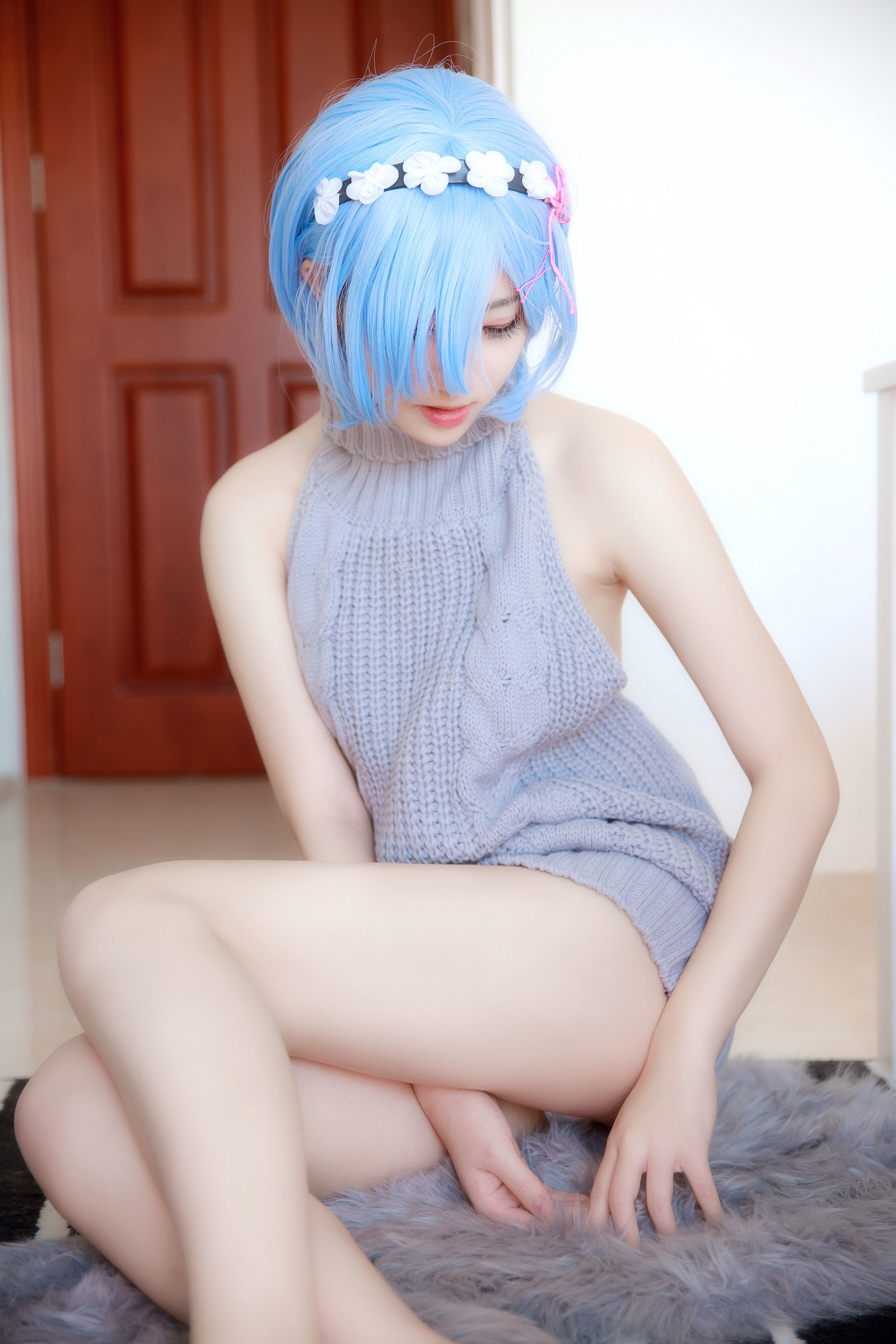 [萝莉COS] 南桃Momoko - 蕾姆露背毛衣