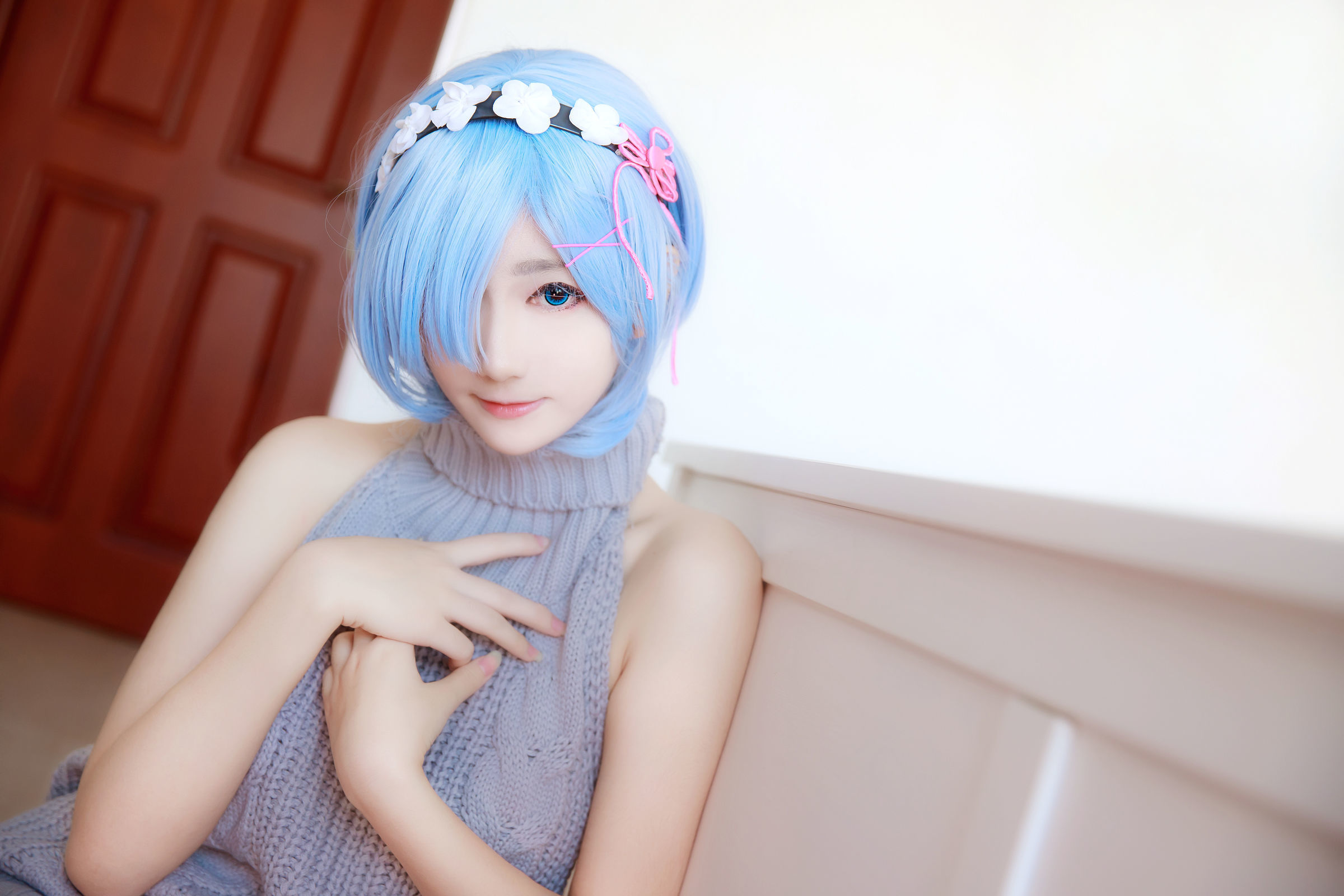 [萝莉COS] 南桃Momoko - 蕾姆露背毛衣