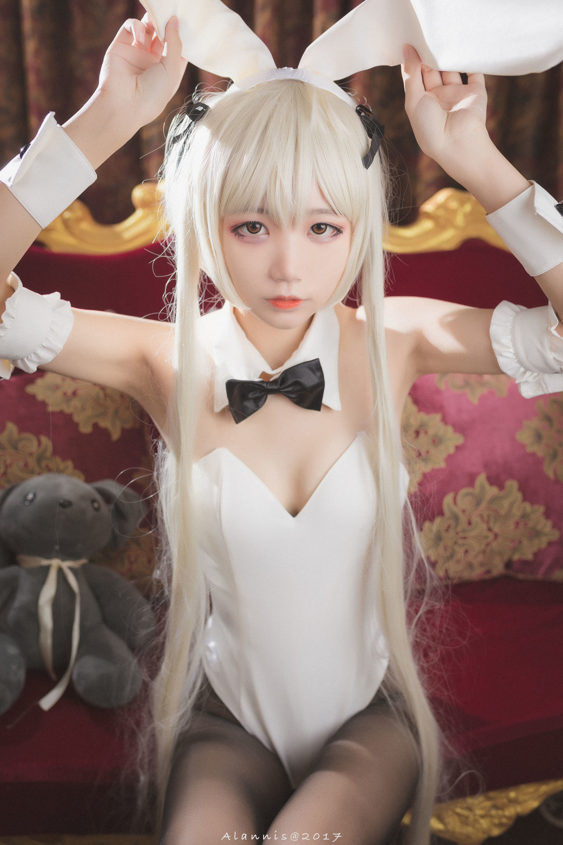 [萝莉COS] 清纯少女五更百鬼 - 兔女郎+白丝美腿