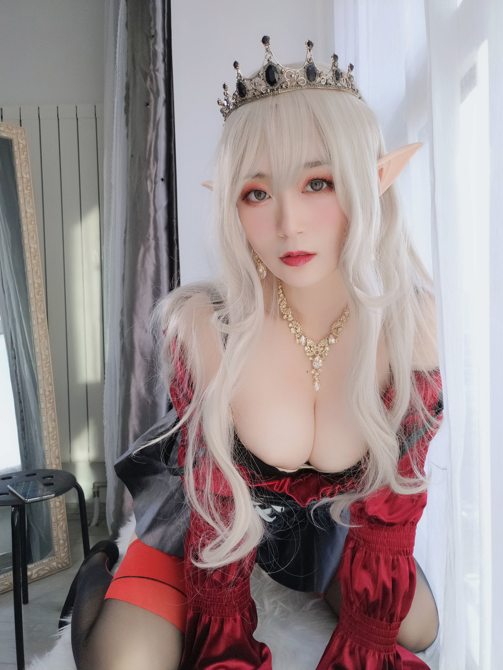 [萝莉COS] 白银 - 皇家吸血鬼