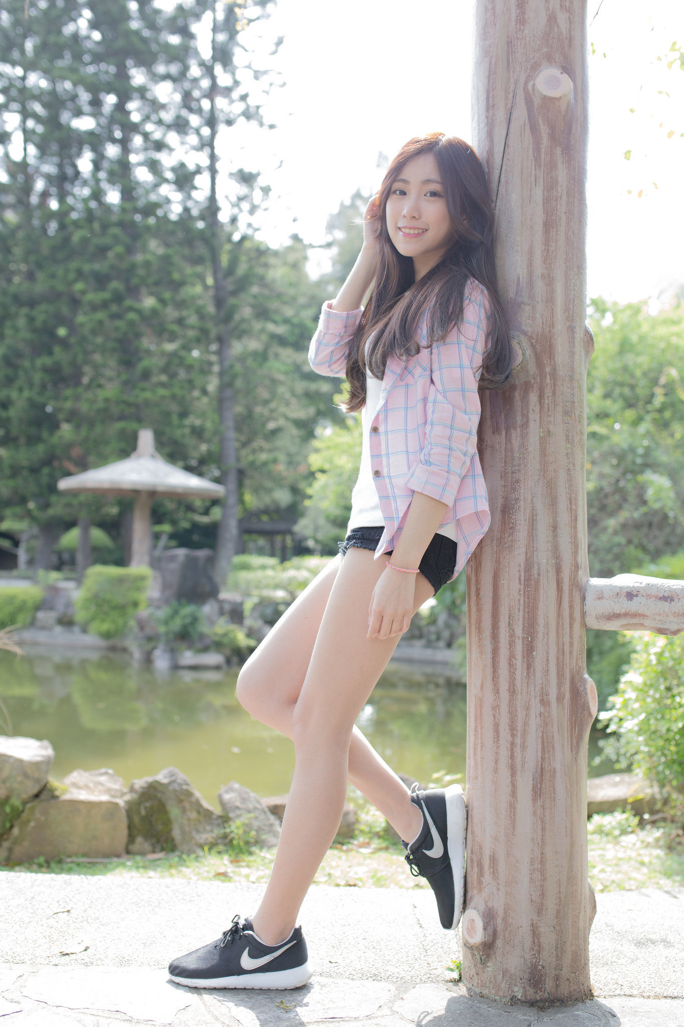 [台湾美女] 张楚珊 台北中山站麦当劳之校花女神公园小清新外拍