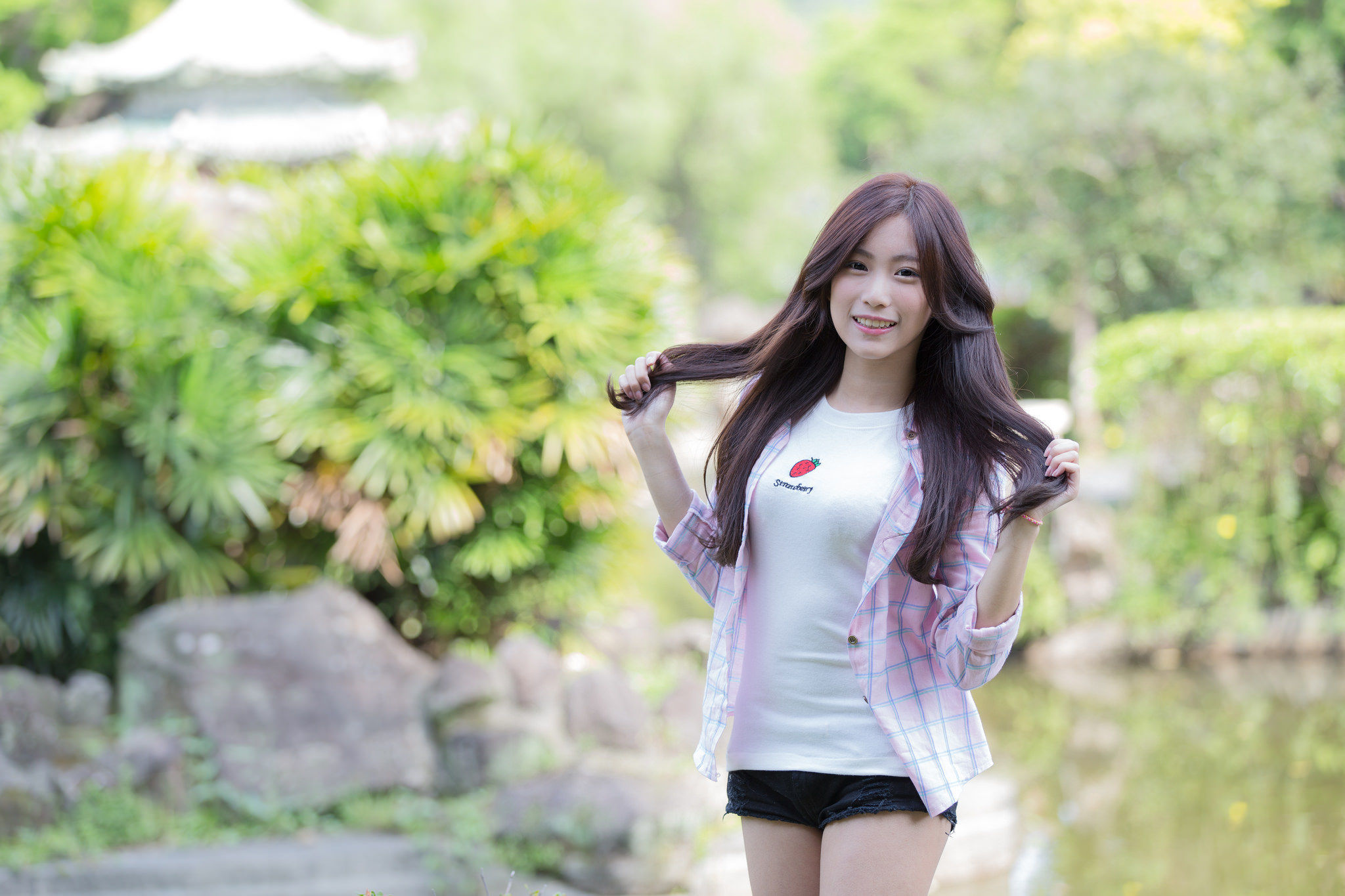 [台湾美女] 张楚珊 台北中山站麦当劳之校花女神公园小清新外拍