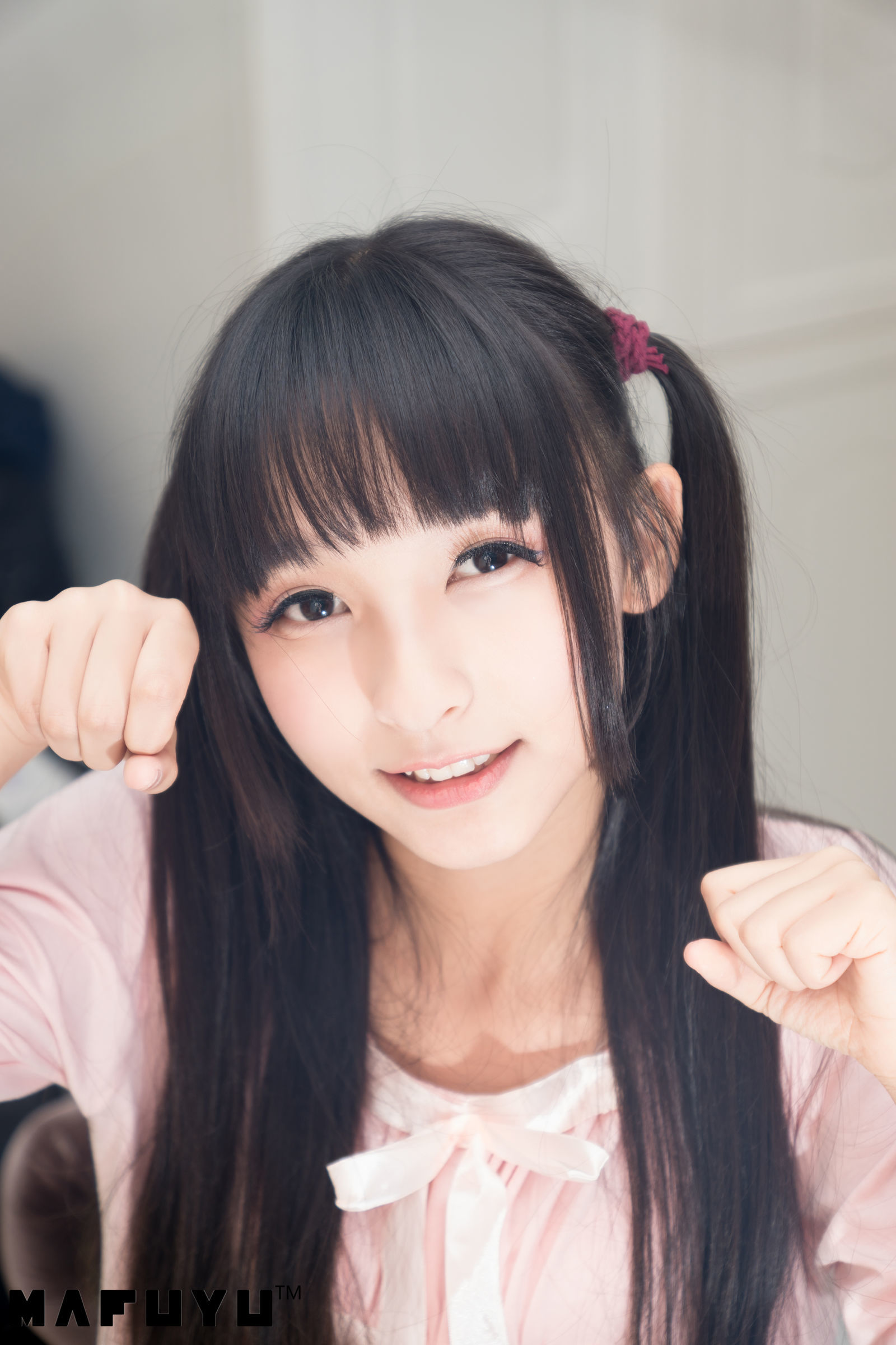 [萝莉COS] 神楽板真冬 粉白条纹系列套图