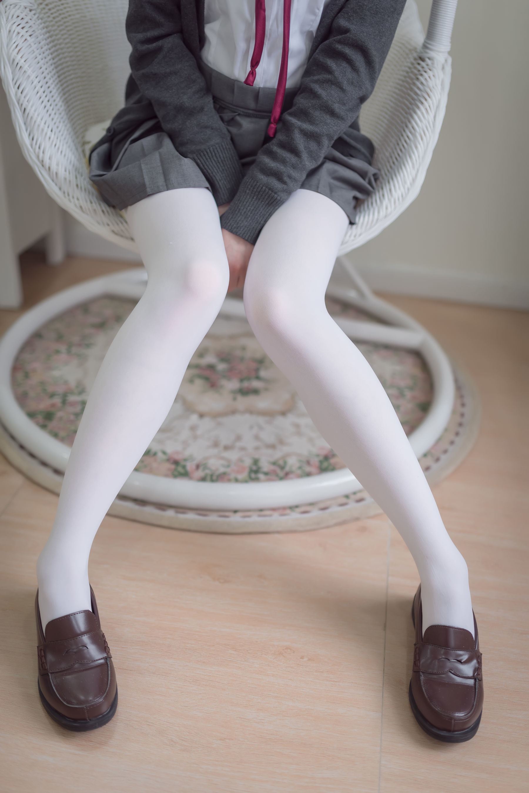 [萝莉COS] 雪琪 - JK白丝