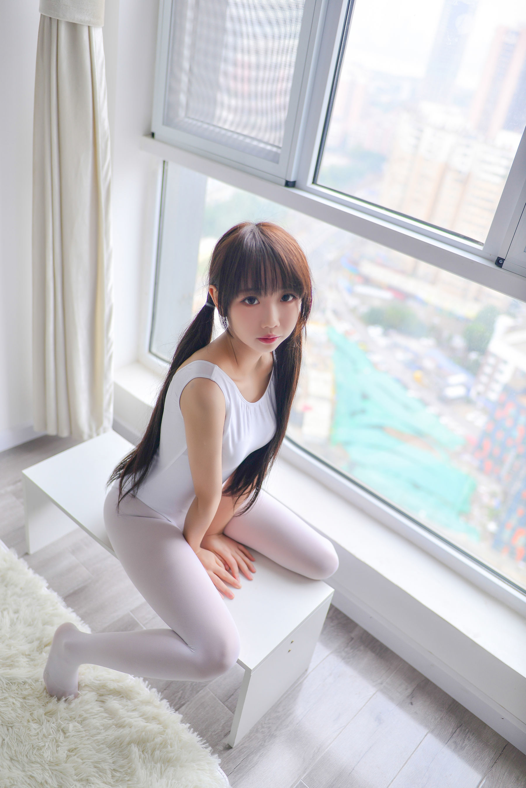 [萝莉COS] 雪琪 - 双马尾体操服