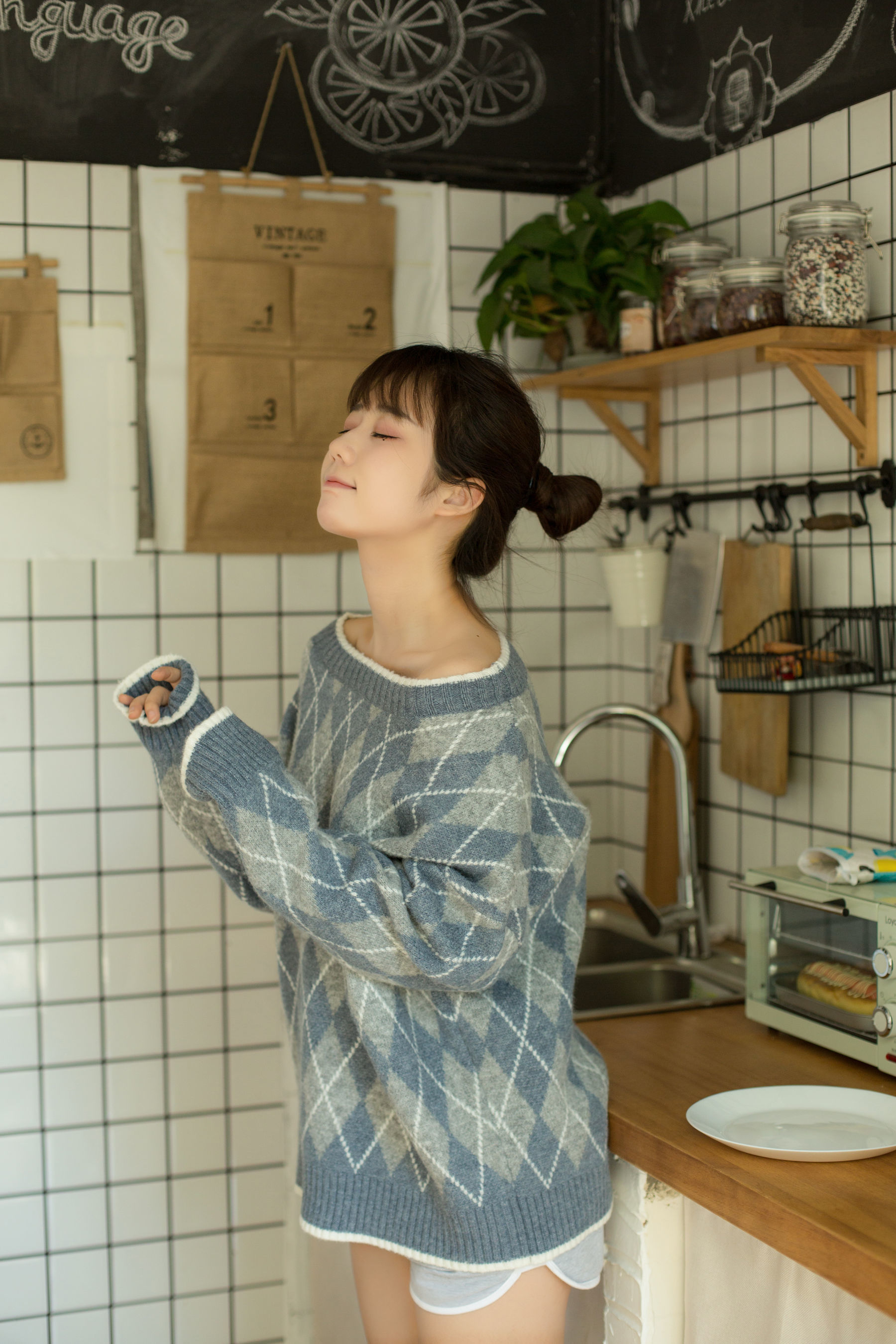 [萝莉COS] 微博福利姬镜酱 - 不知梦 日常