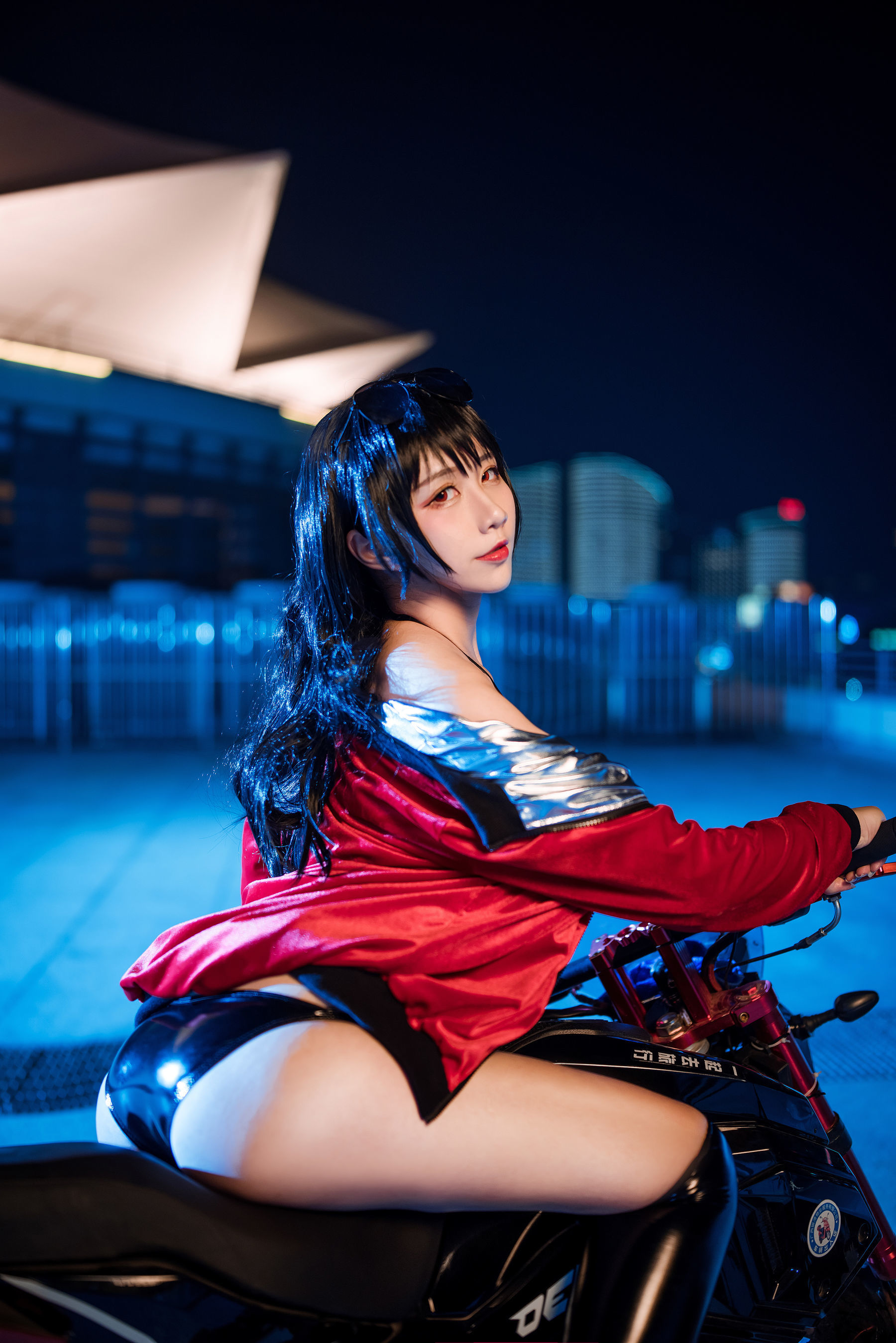 动漫博主九曲Jean 大凤机车