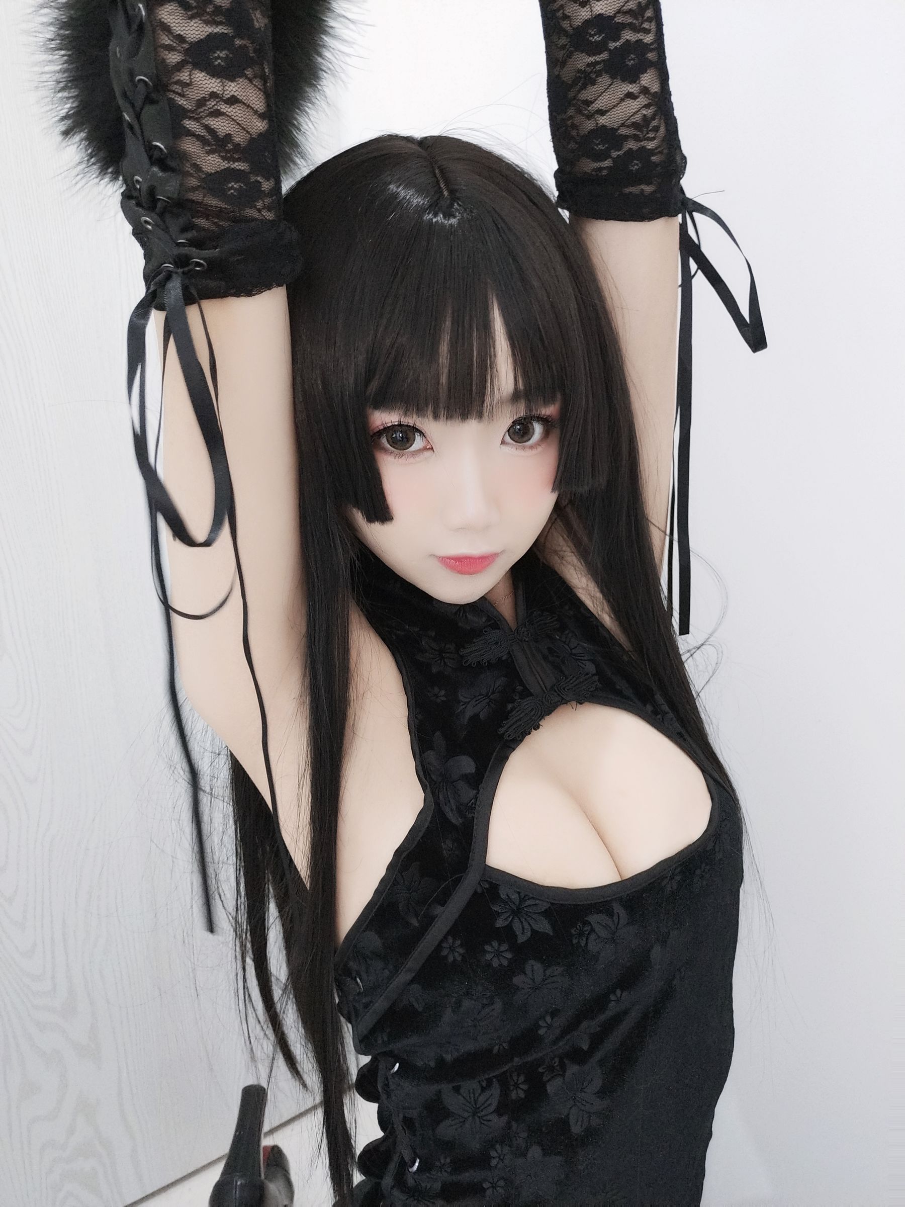 白嫩美少女鬼畜瑶 黑色旗袍
