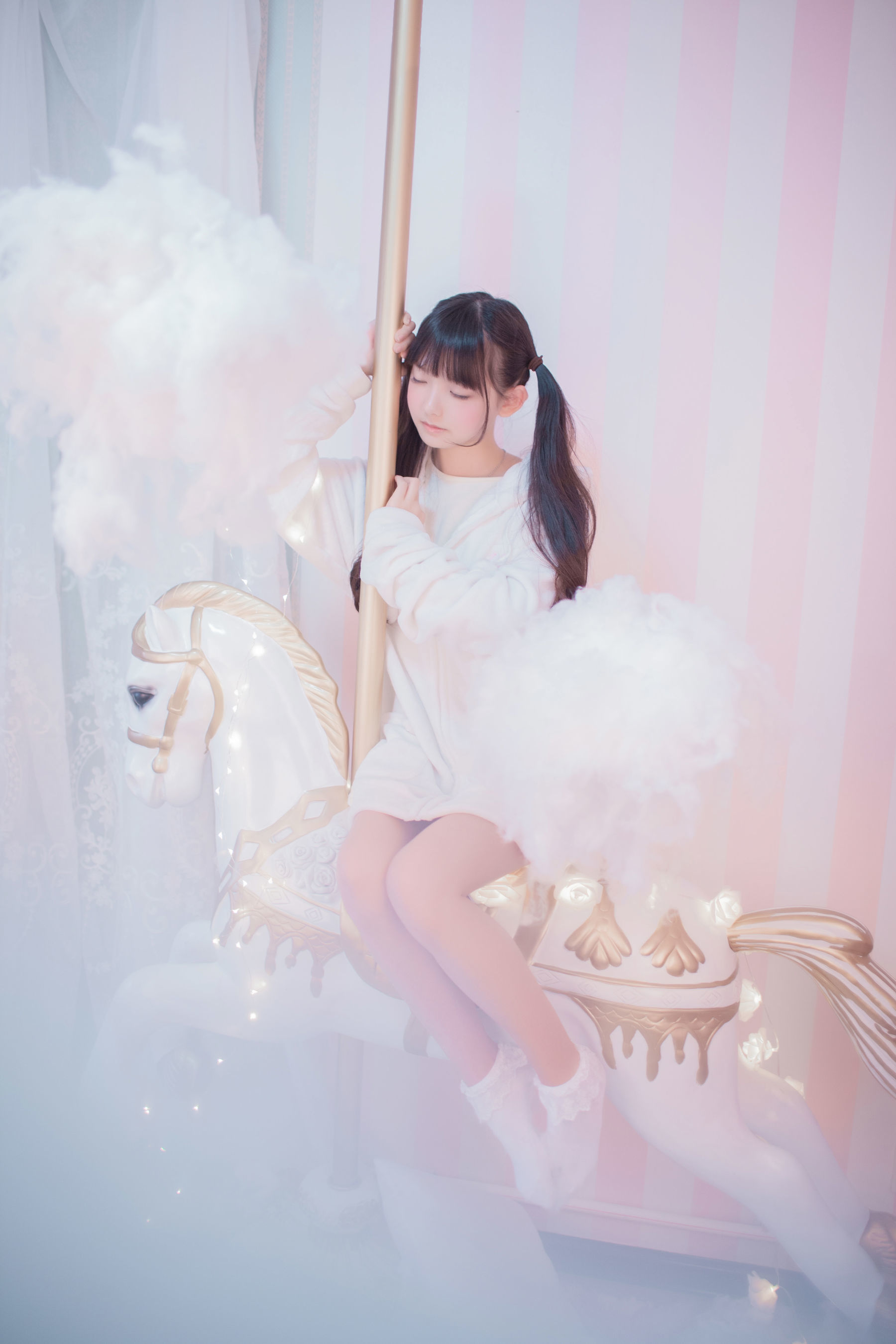 可爱妹妹樱群 玻璃罩下的旋转木马