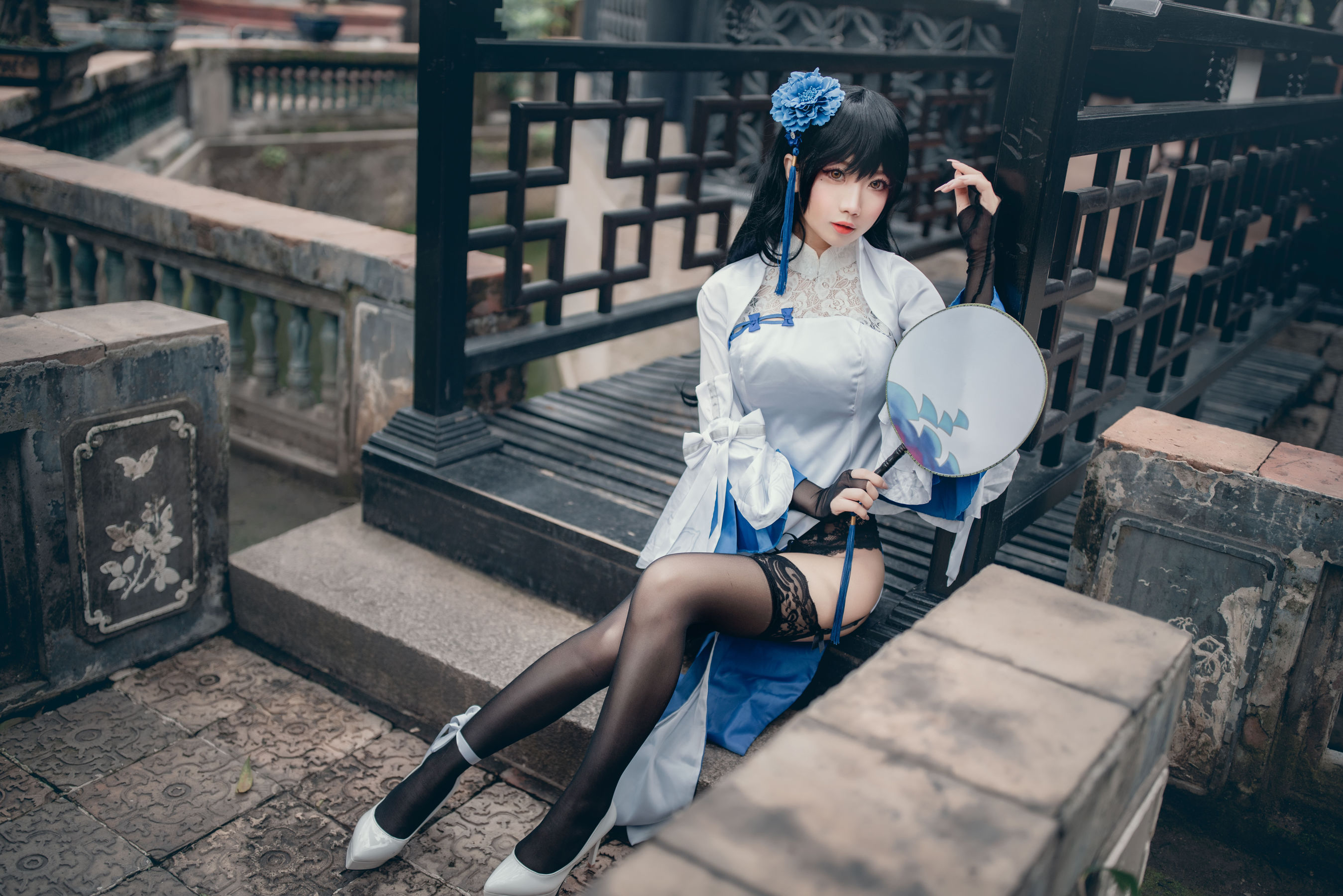 白嫩美少女鬼畜瑶 玉玲珑