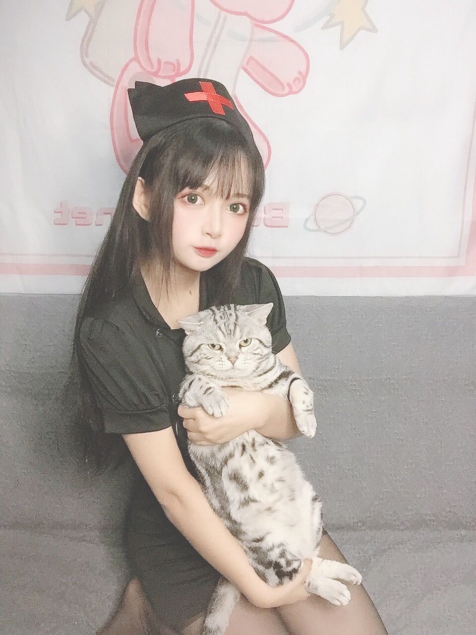 [COS福利] 大眼萌妹黑猫猫OvO - 护士喵