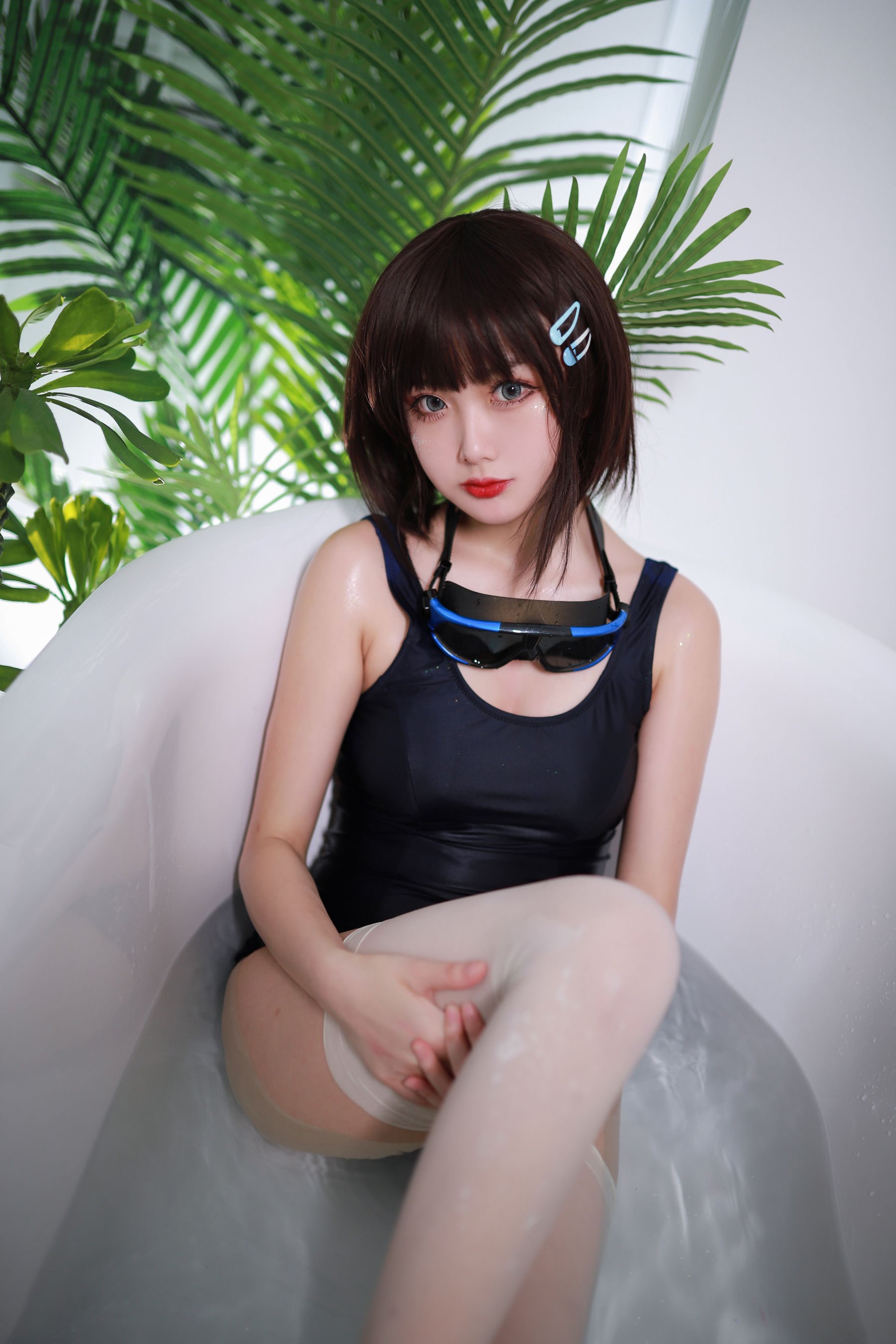 [Cosplay写真] 动漫博主您的蛋蛋 - 夏日泳装 浴缸