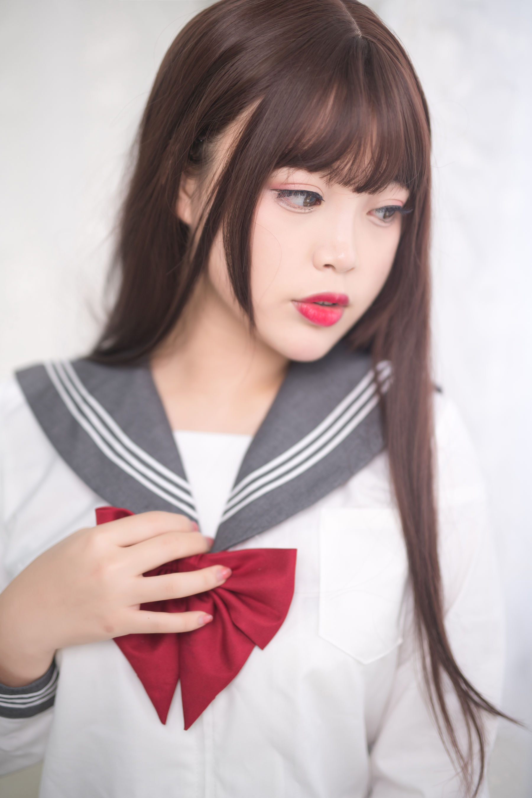 [Cosplay写真] 萌系小姐姐-白烨- - 黑丝制服少女