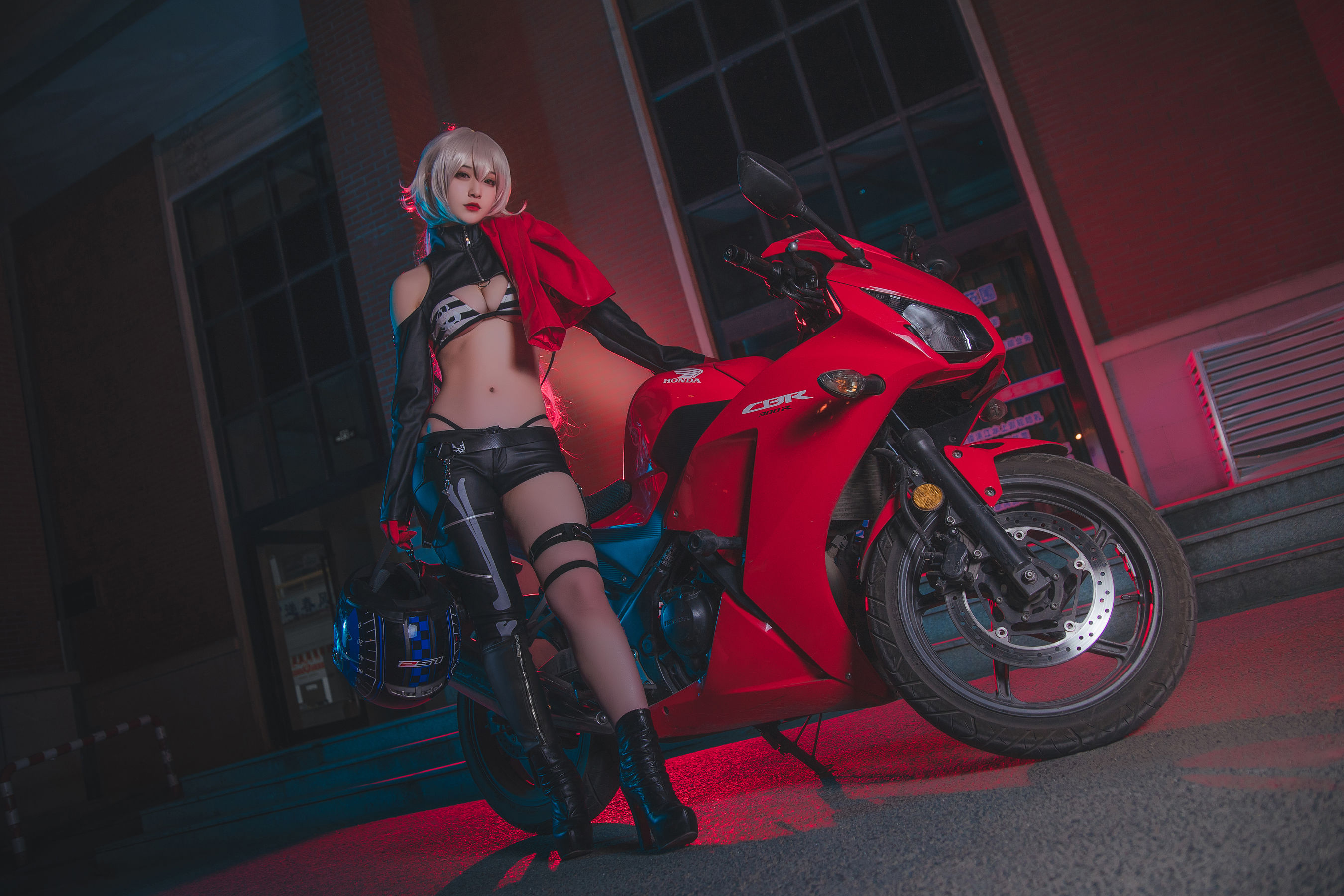 [Cosplay写真] 动漫博主铁板烧鬼舞w - 中山码头黑贞黑呆双人
