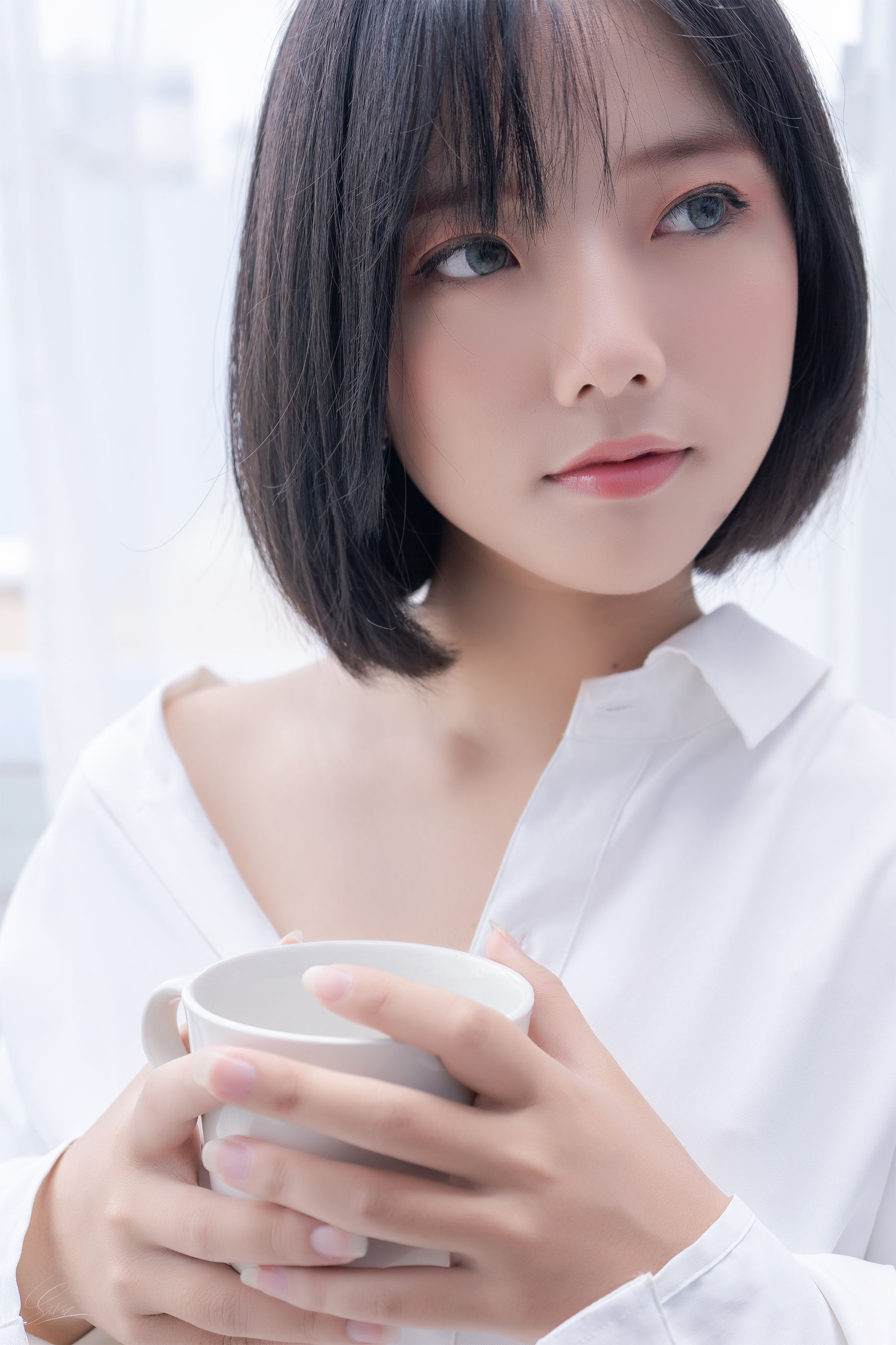 [Messie Huang]写真 - Boyfriend's shirt