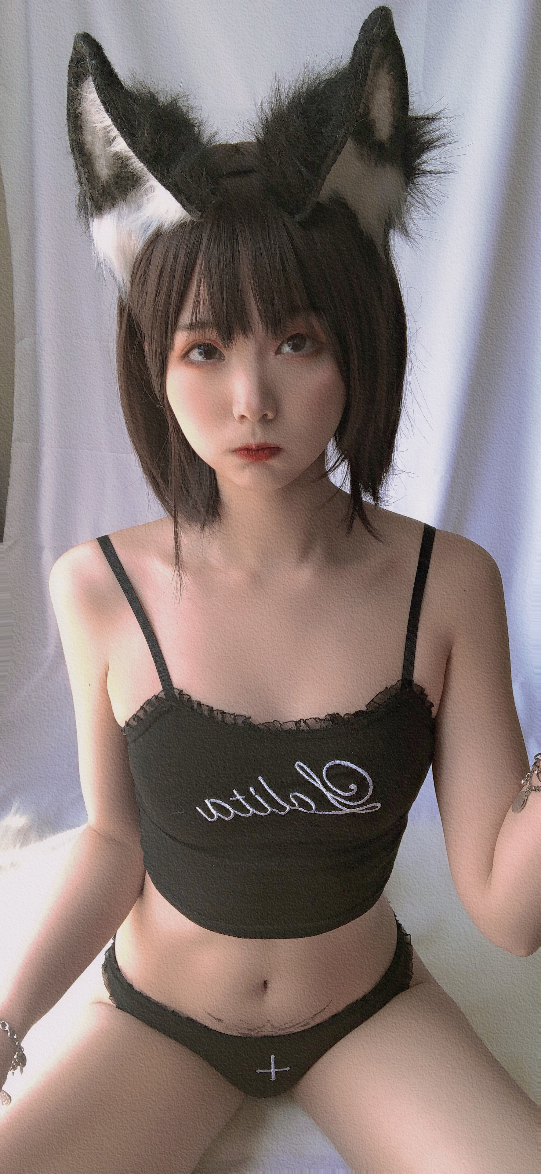 [网红COSER] 萌妹是青水 - 小狼