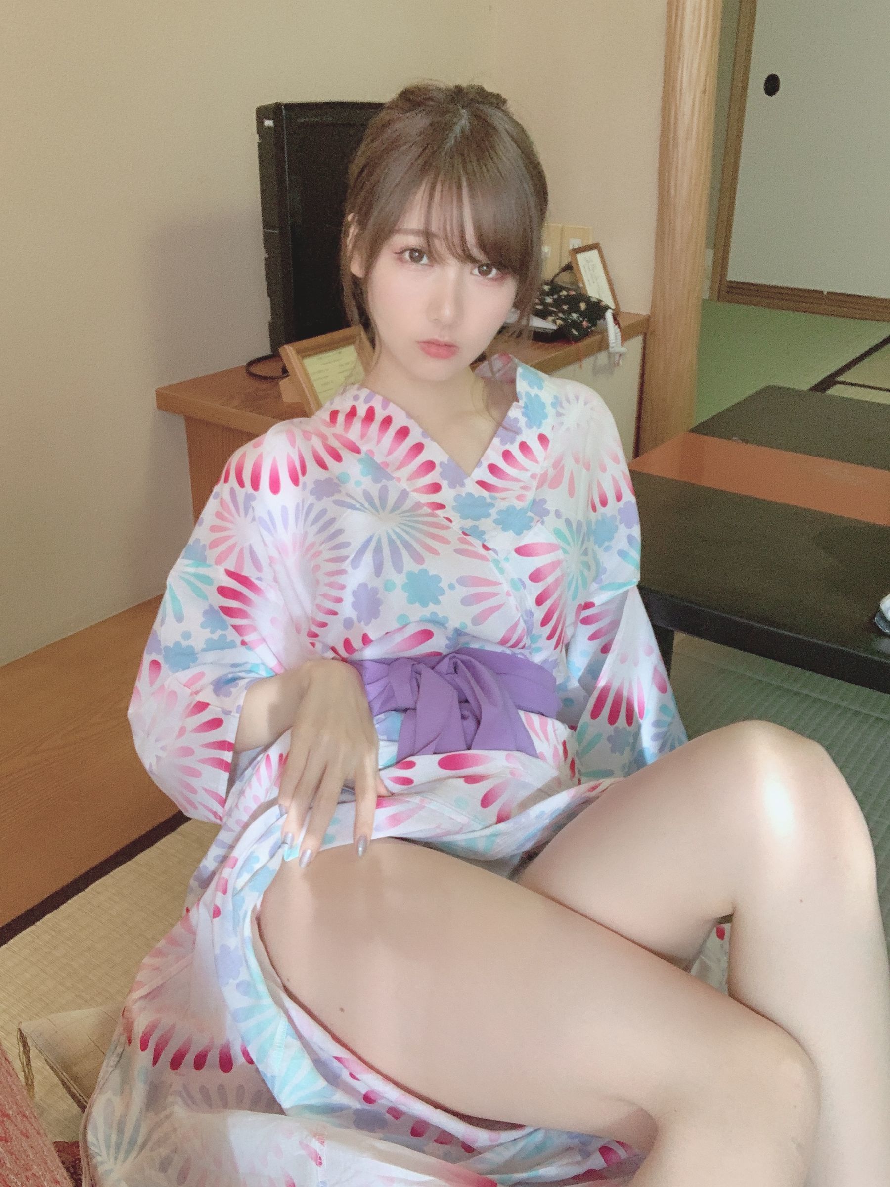 [网红COSER] 日本甜美COSERけんけん[fantia] 2020.06 花火柄浴衣②(′∩ω・｀)ﾁﾗｯ!!