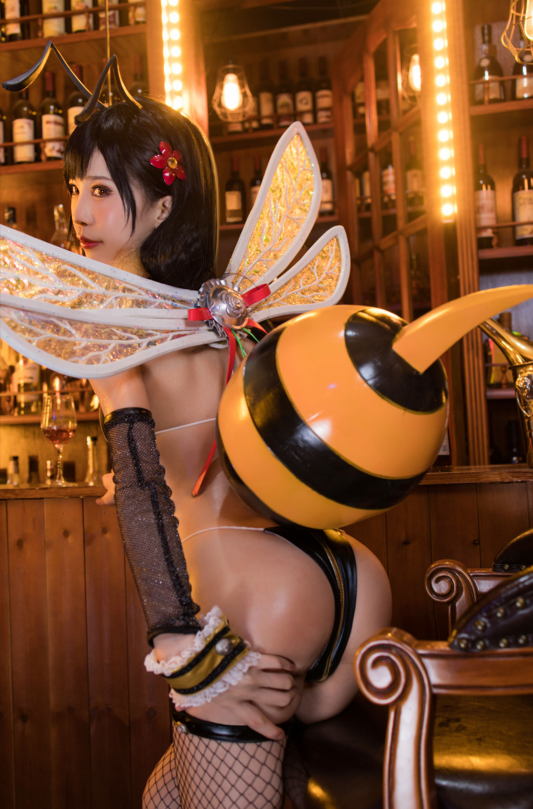 [Cosplay] 动漫博主水淼aqua - 黑皮蜜蜂