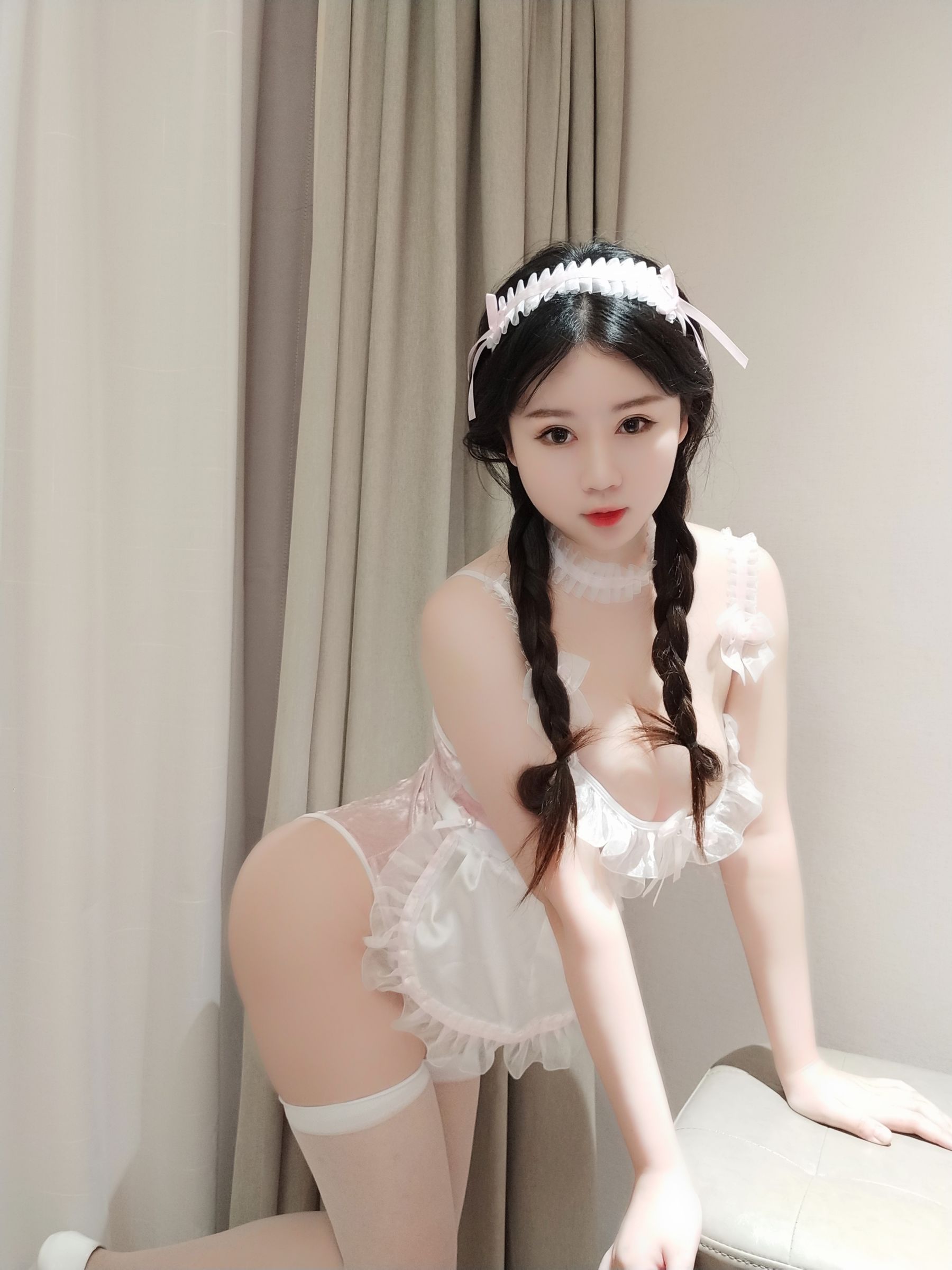 [Cosplay] 蜜桃少女是依酱呀 - 冬季女友