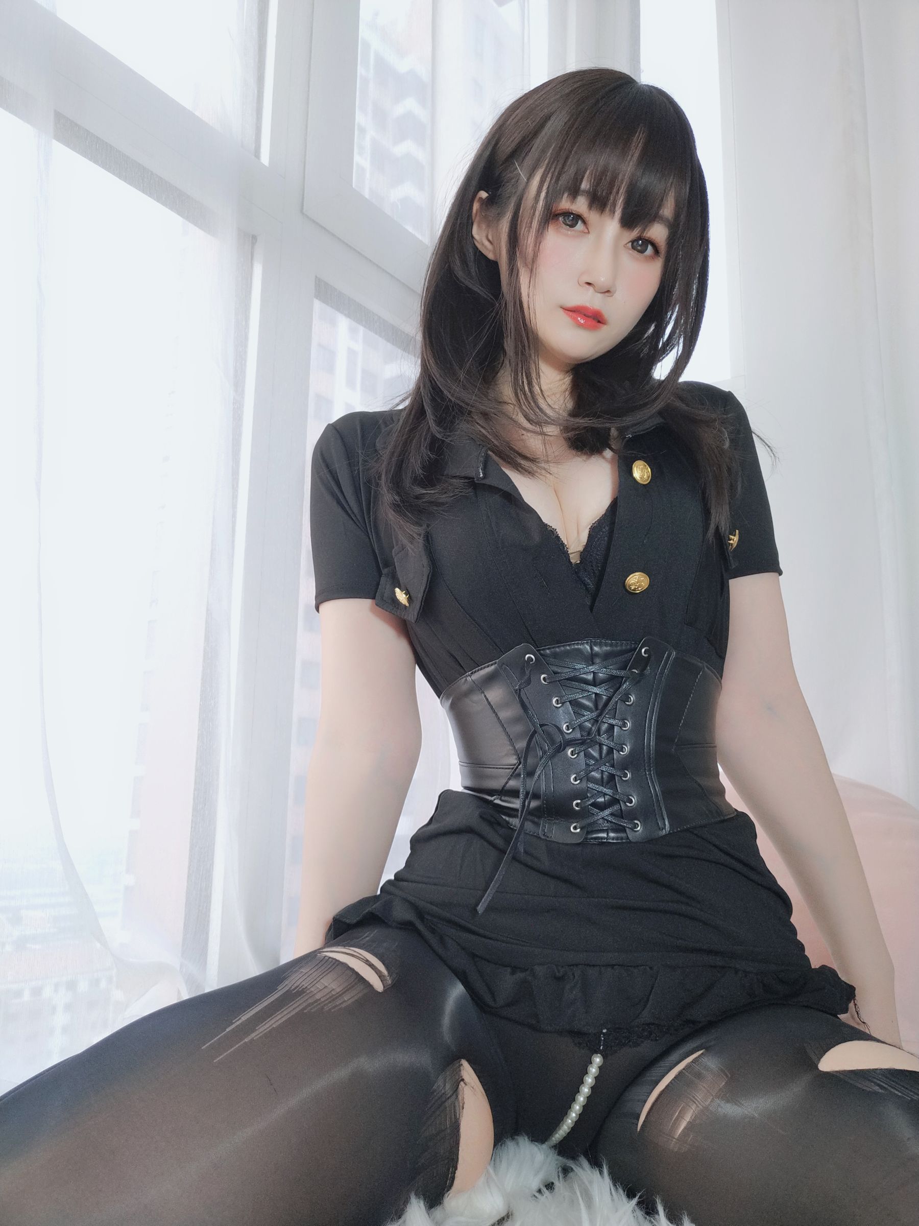 [COS福利] Coser小姐姐白银 - 抖S姐姐（上）