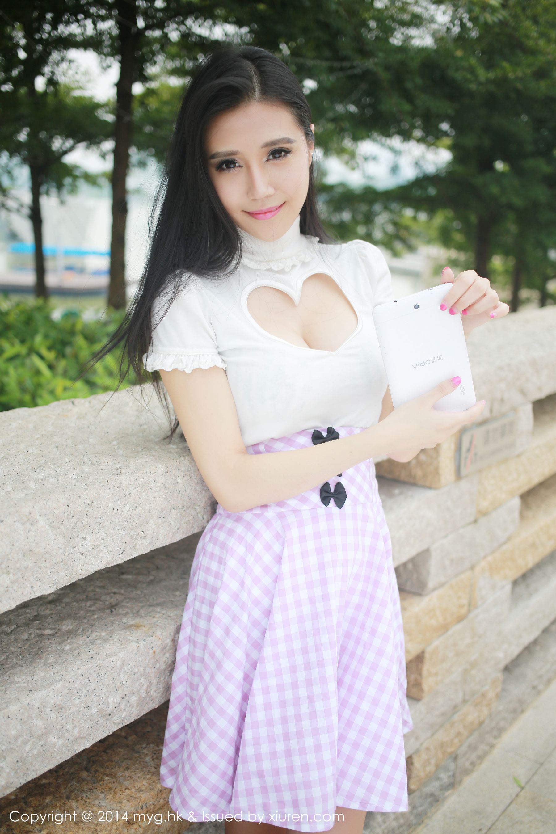 于大小姐AYU《街拍超短裙+可爱内衣》 [美媛馆MyGirl] Vol.018 