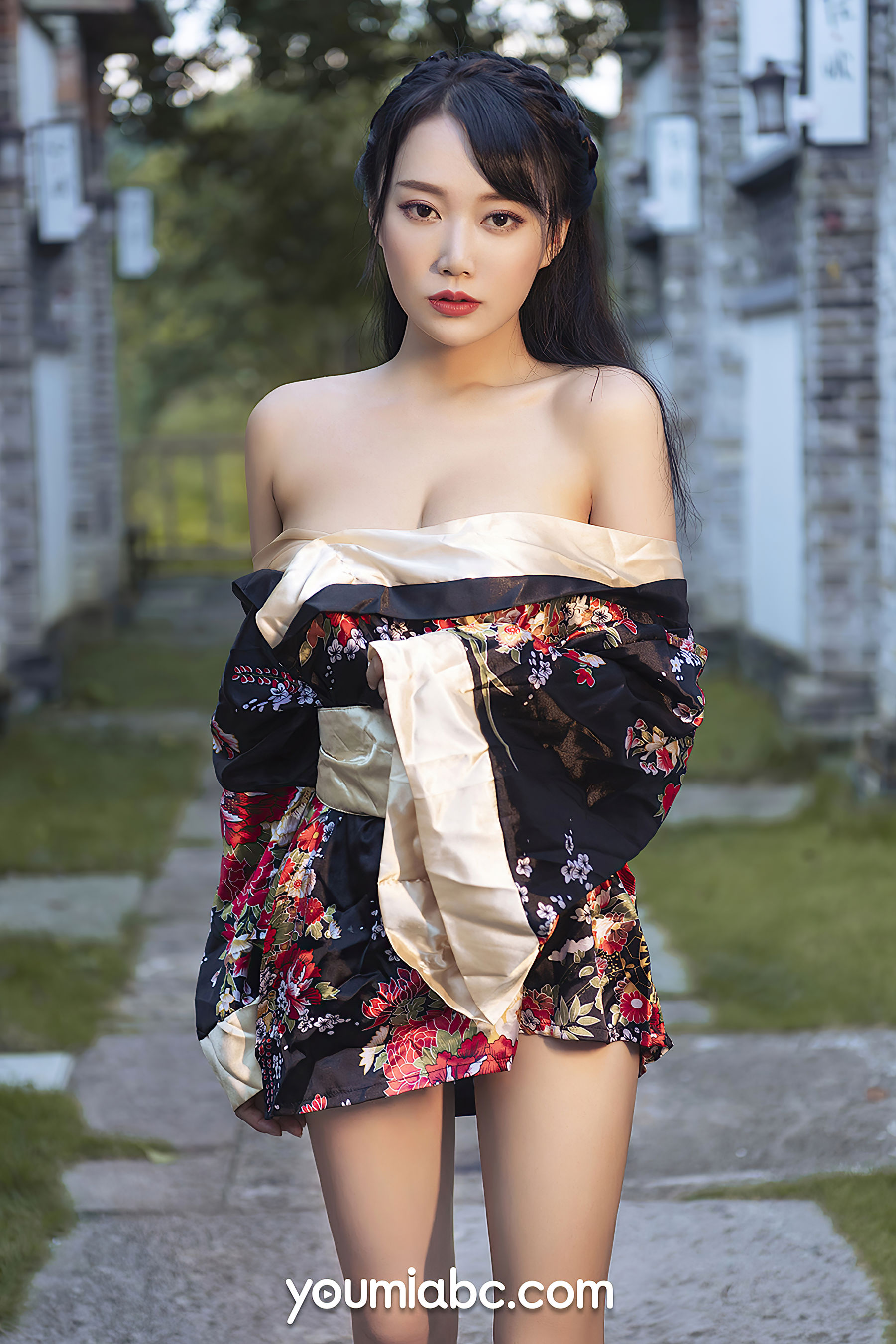 [尤蜜YouMiabc]  何嘉颖 和风煦女