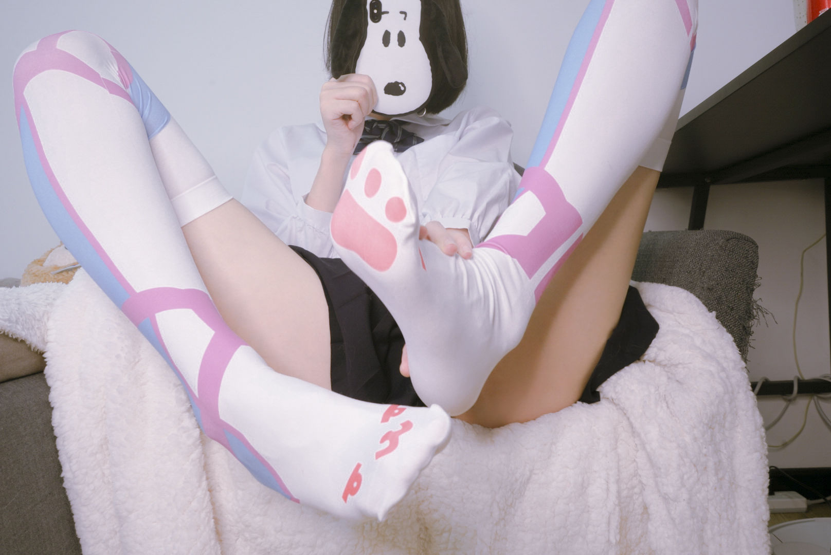 [COS福利] 萌妹子眼酱大魔王w - D.VA