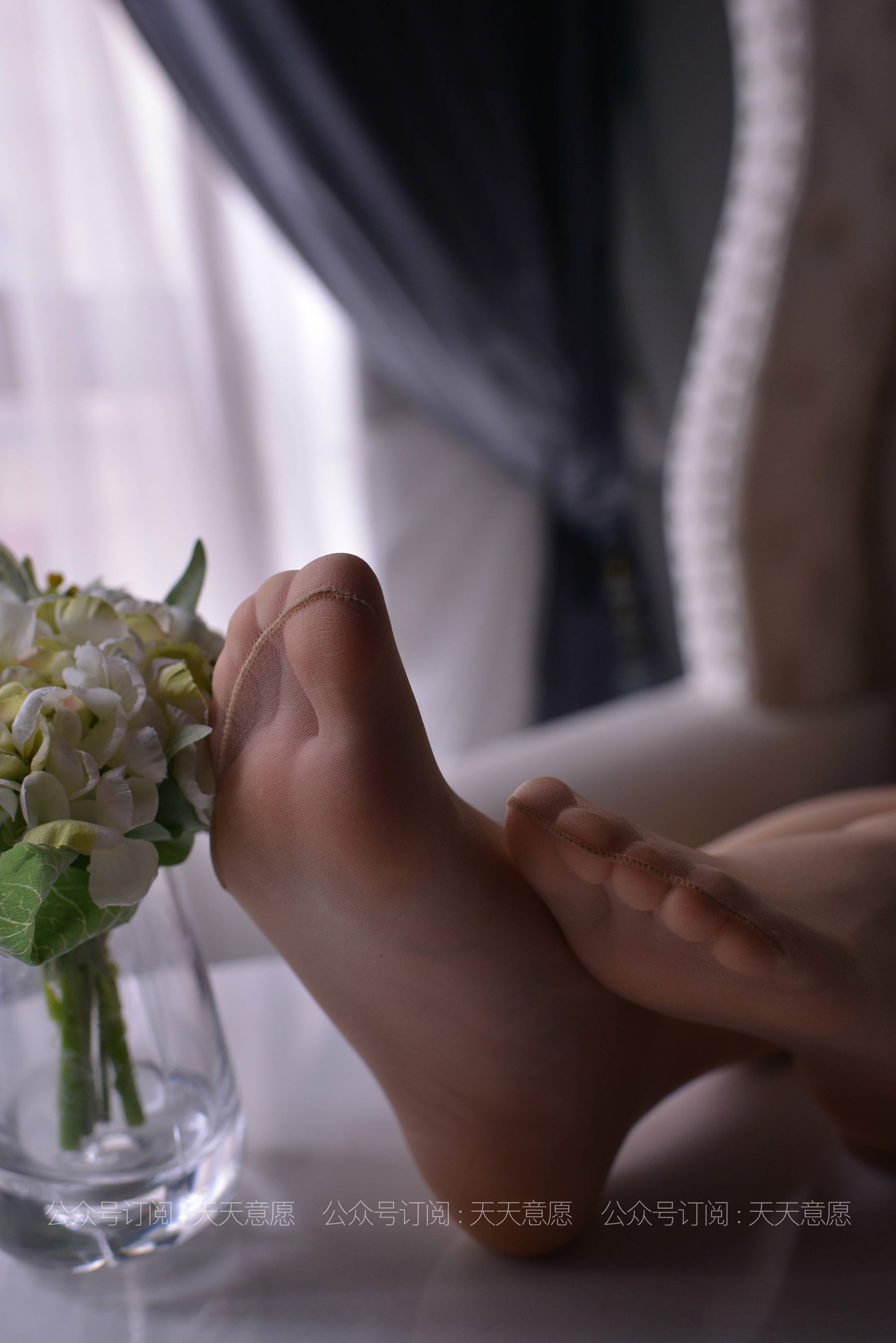 [IESS异思趣向] 丝享家 778：小婕《与花共舞》