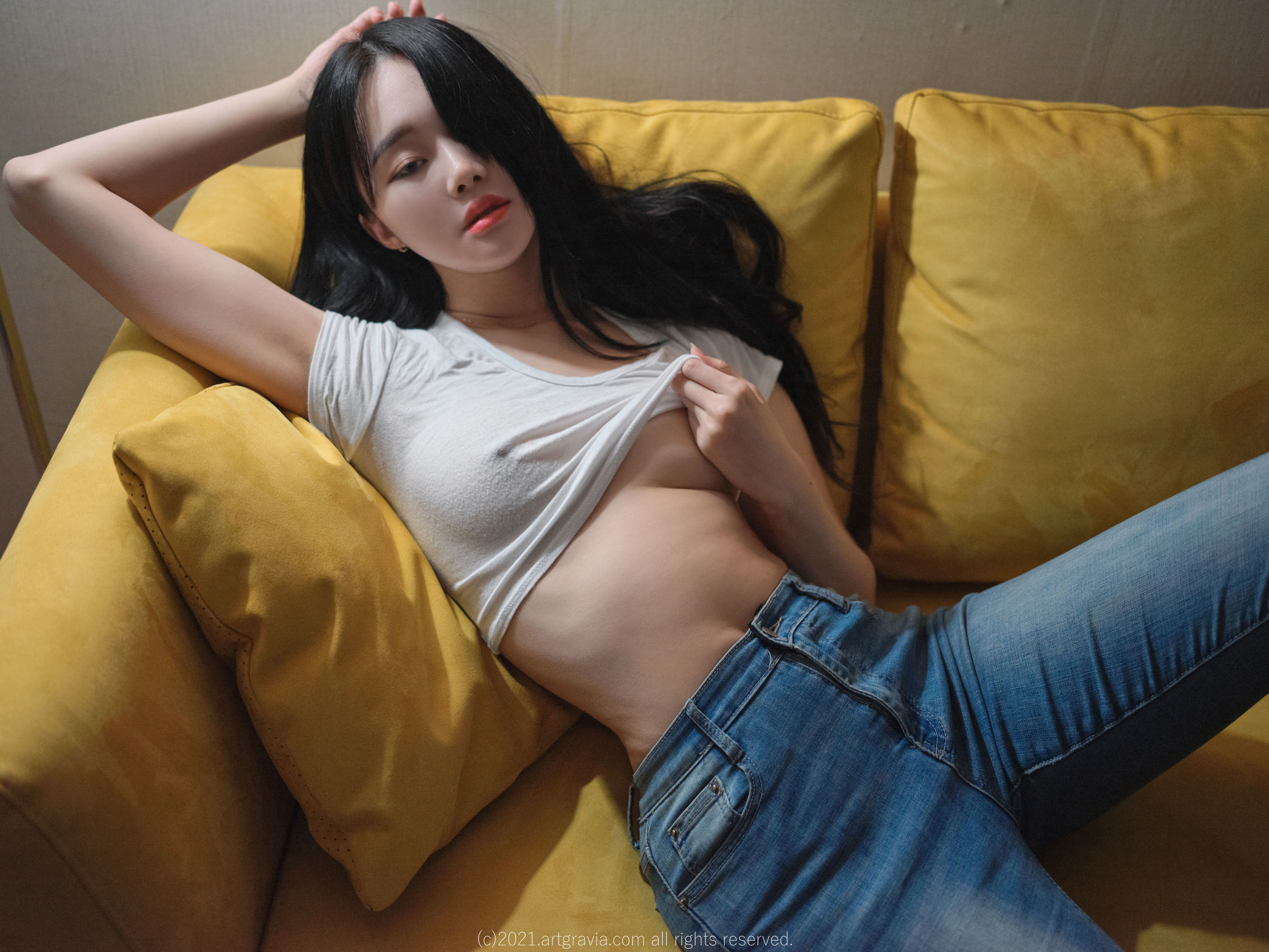 [ARTGRAVIA] VOL.244 Inah - 紧身牛仔裤的诱惑
