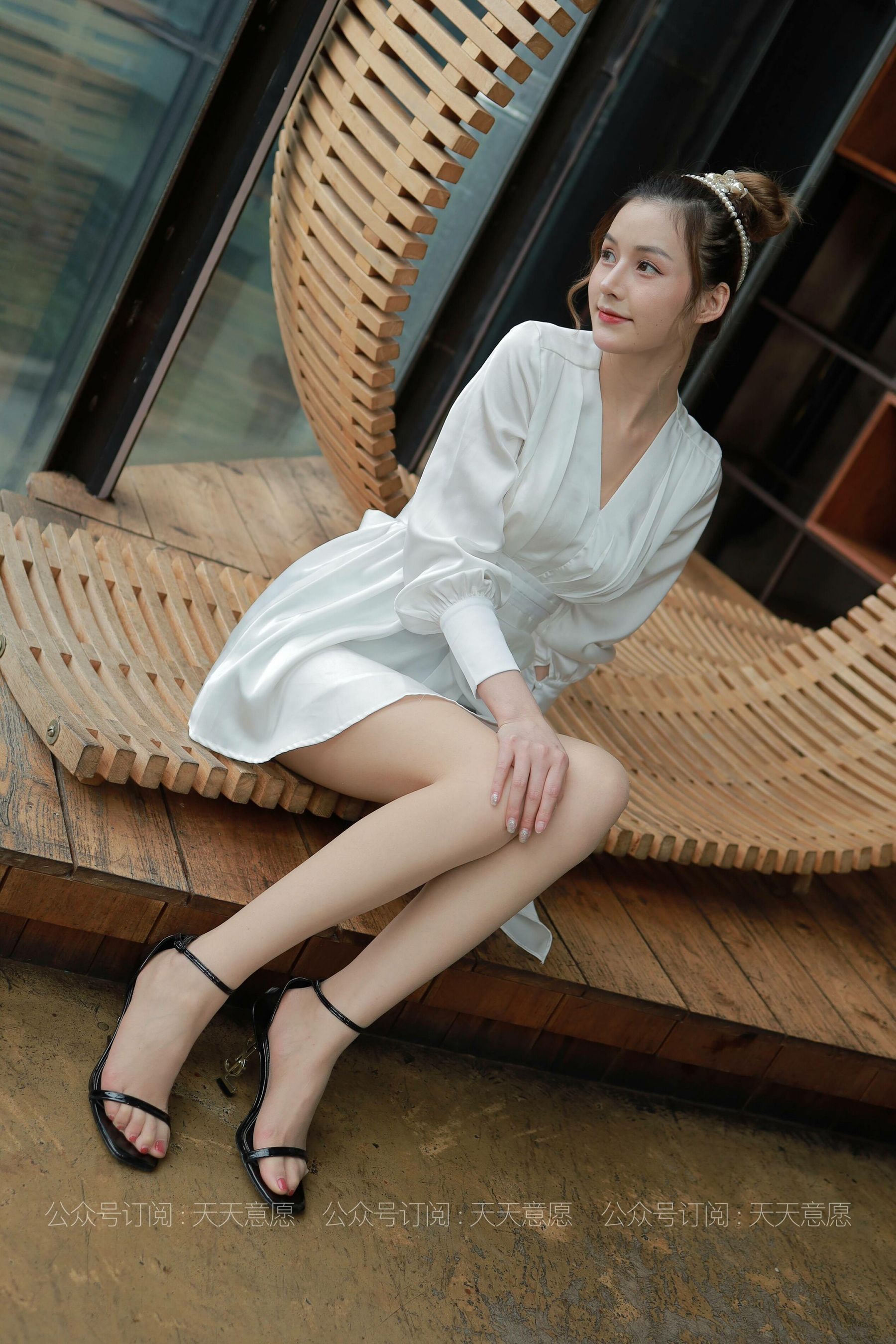 [IESS异思趣向] 丝享家 800：九妹《法式连衣裙》