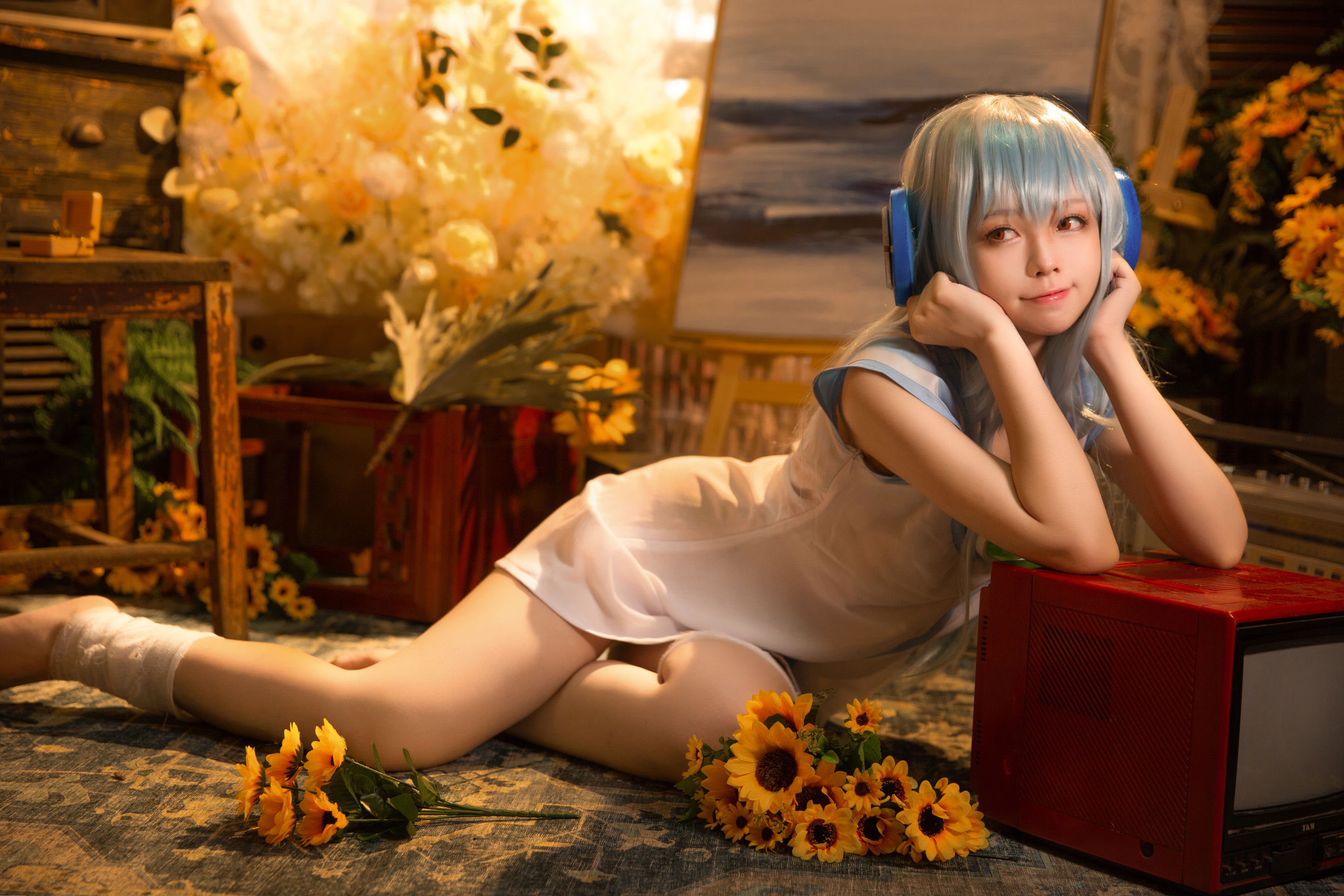 [网红COSER写真] 动漫博主G44不会受伤 - 八音盒