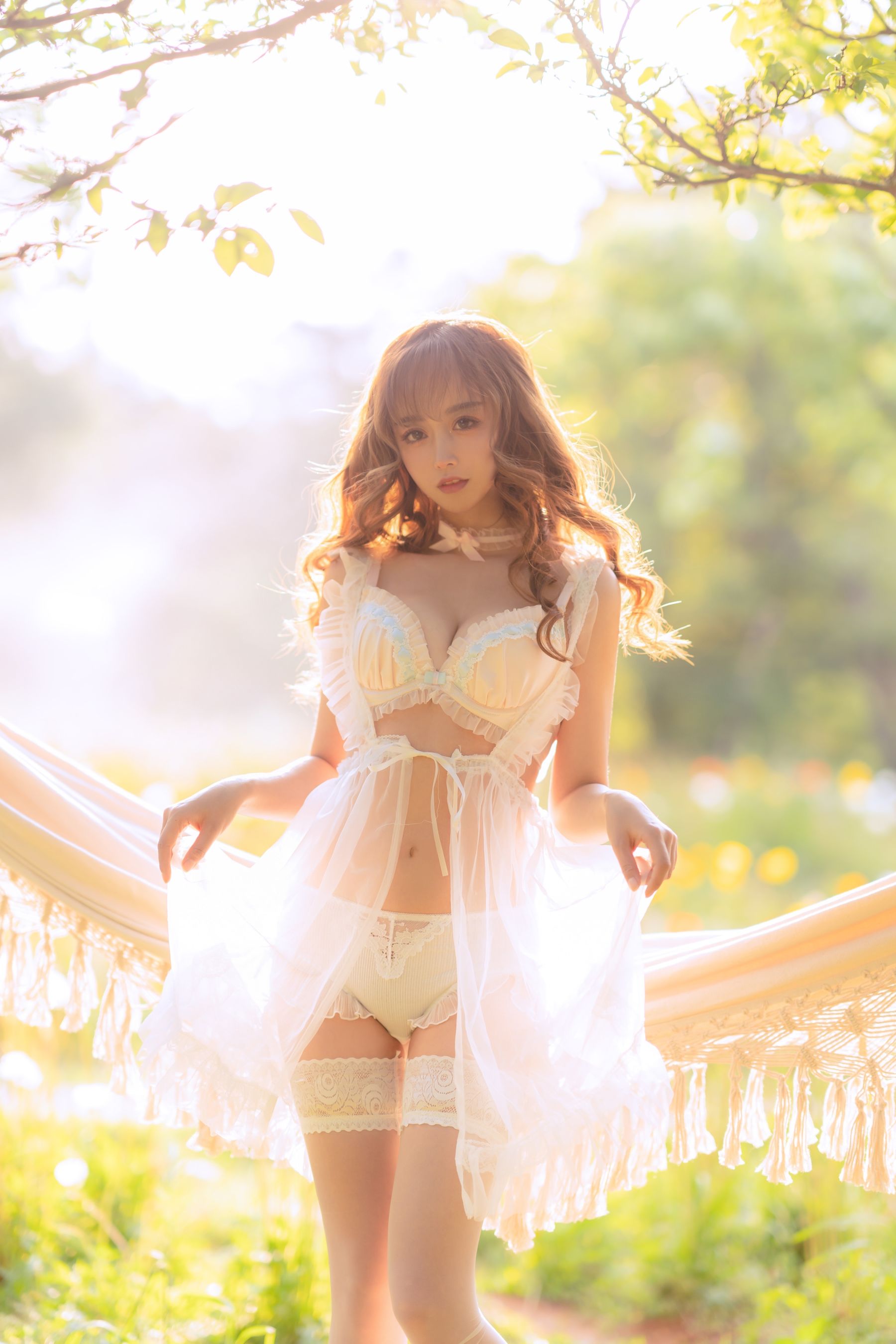[网红COSER写真] 斗鱼米线线sama写真 - 夏日限定 吊床