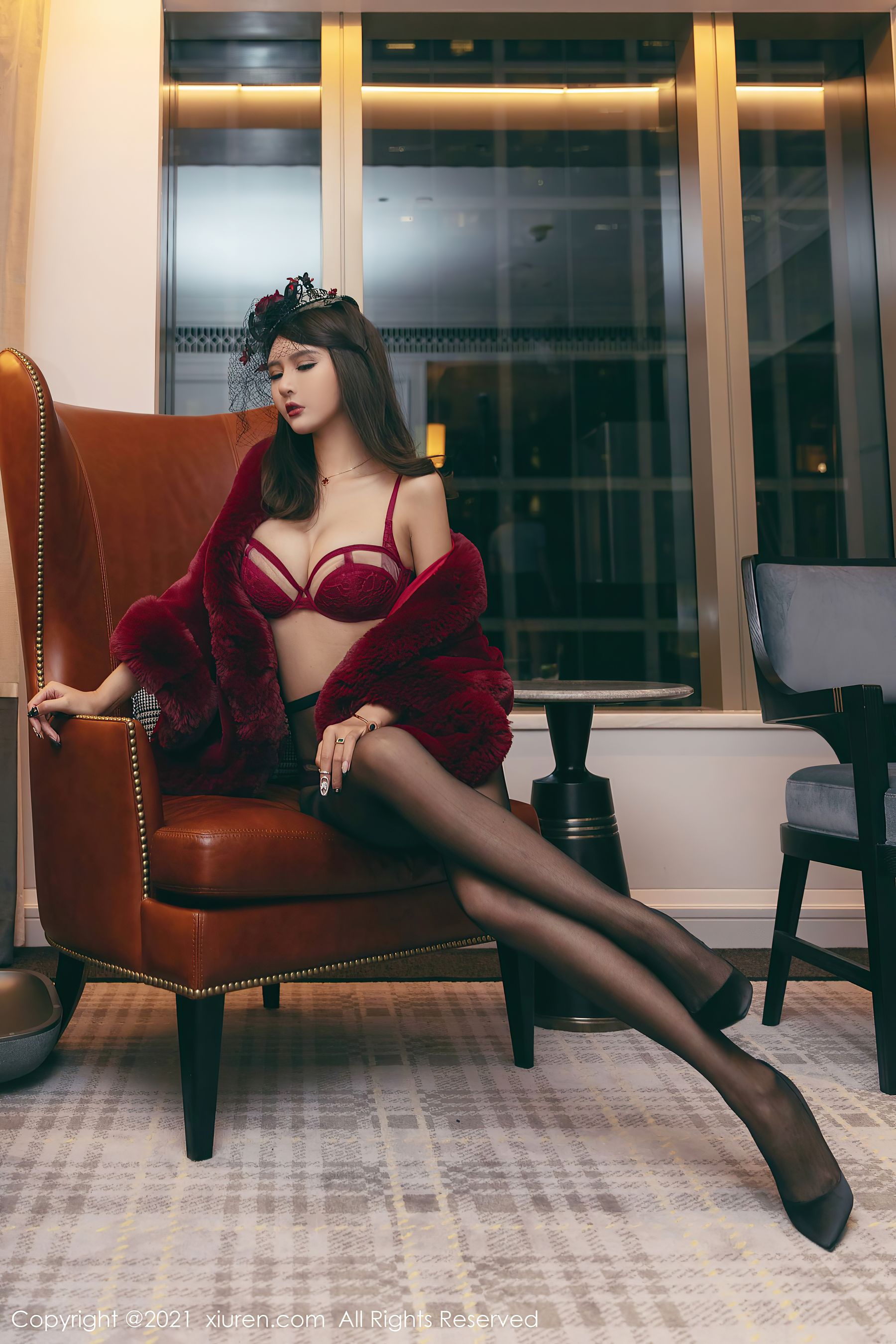 [秀人XiuRen] No.3548 Emily尹菲