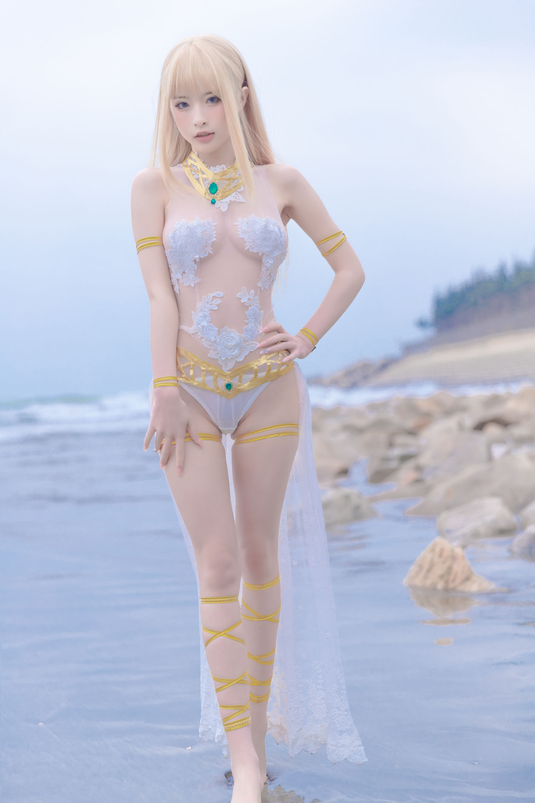 [网红COSER写真] 尤物清水由乃 - 玛丽萝丝白色泳衣