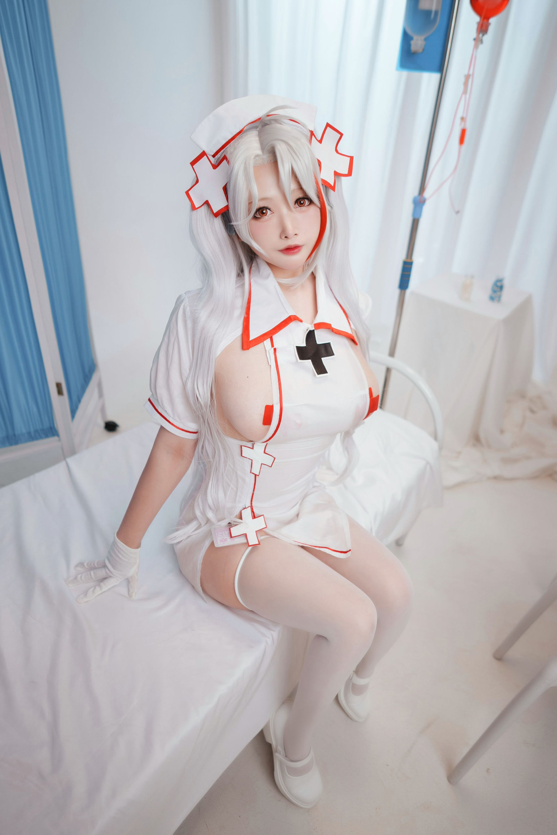 [福利COS] 高颜值coser念念_D - 欧根护士