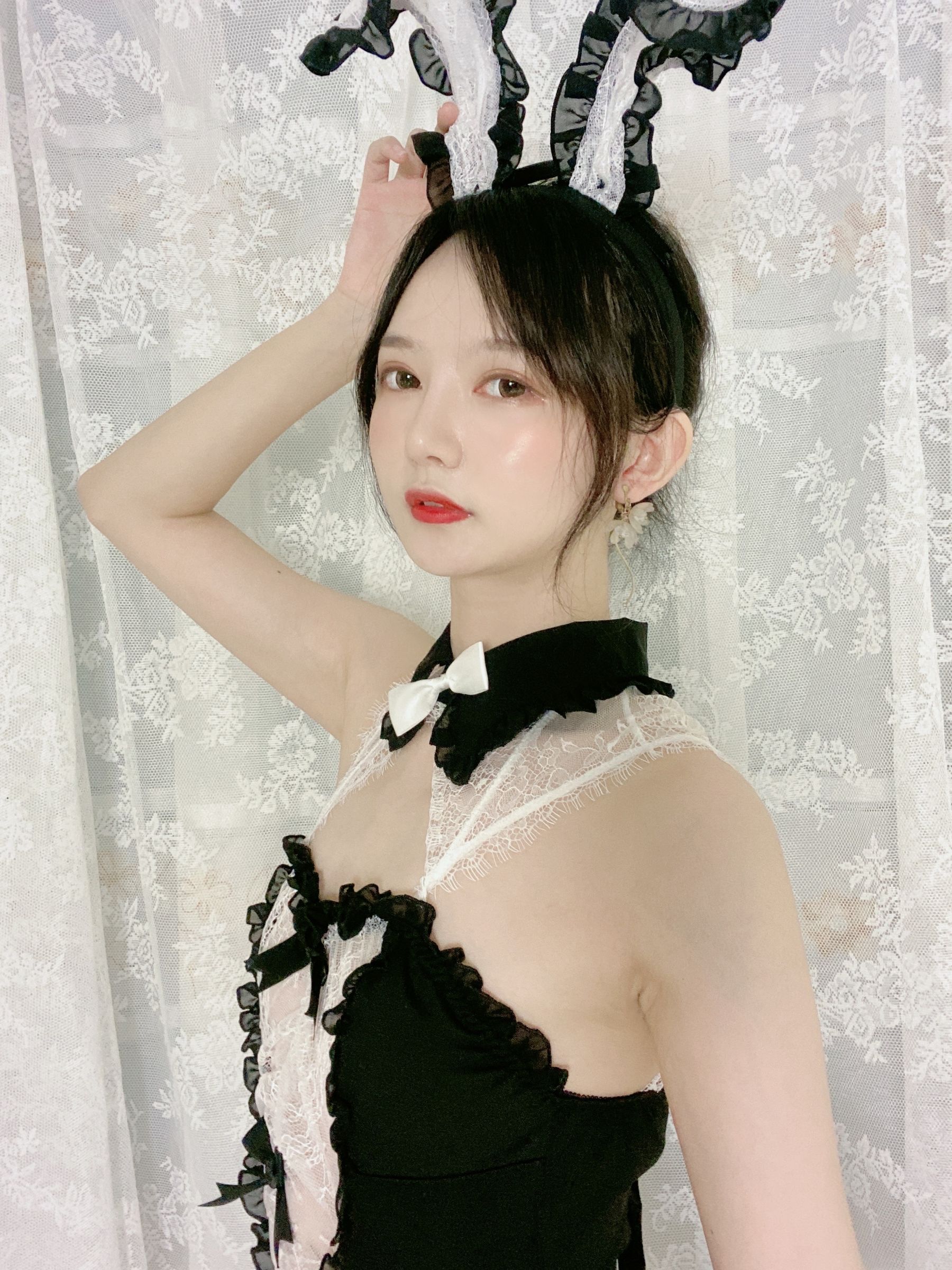 [福利COS] 51酱 - 油光袜