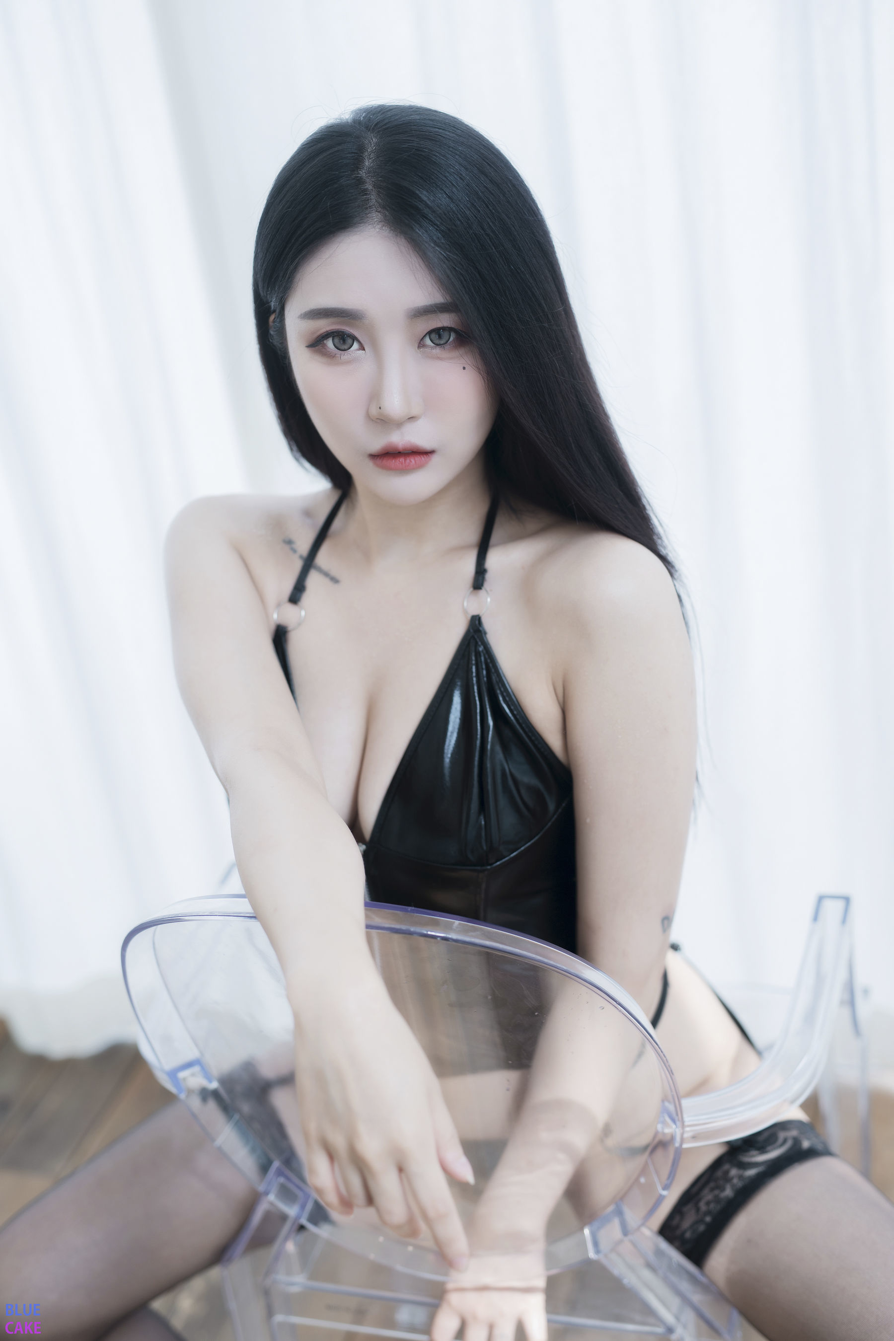 [BLUECAKE]  Bomi - Catalina